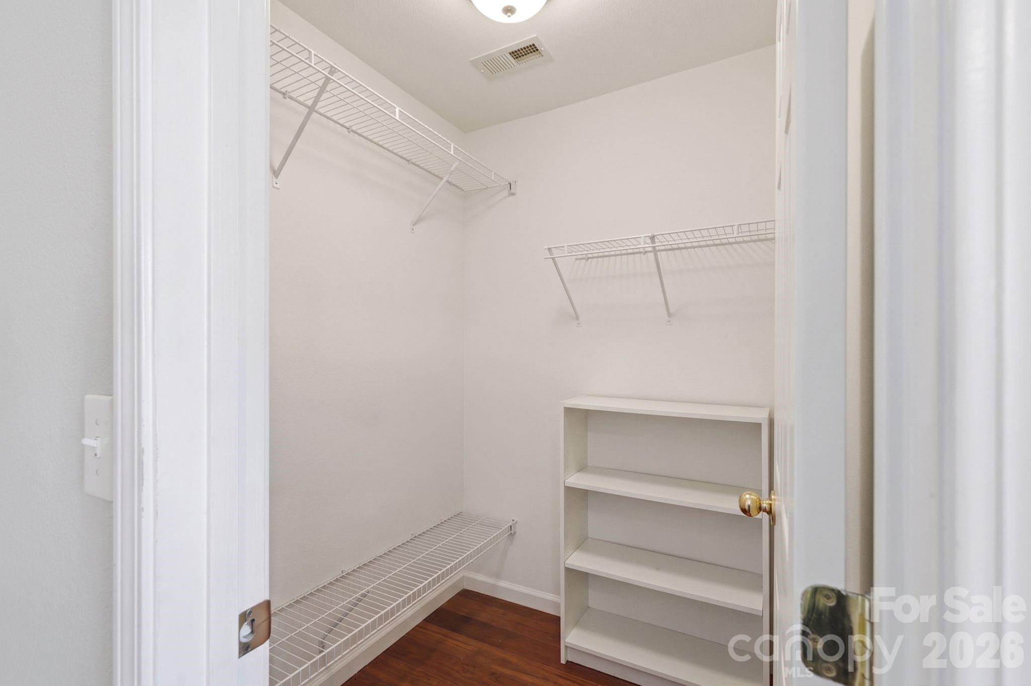 5816 Wallace Avenue Property Photo 14