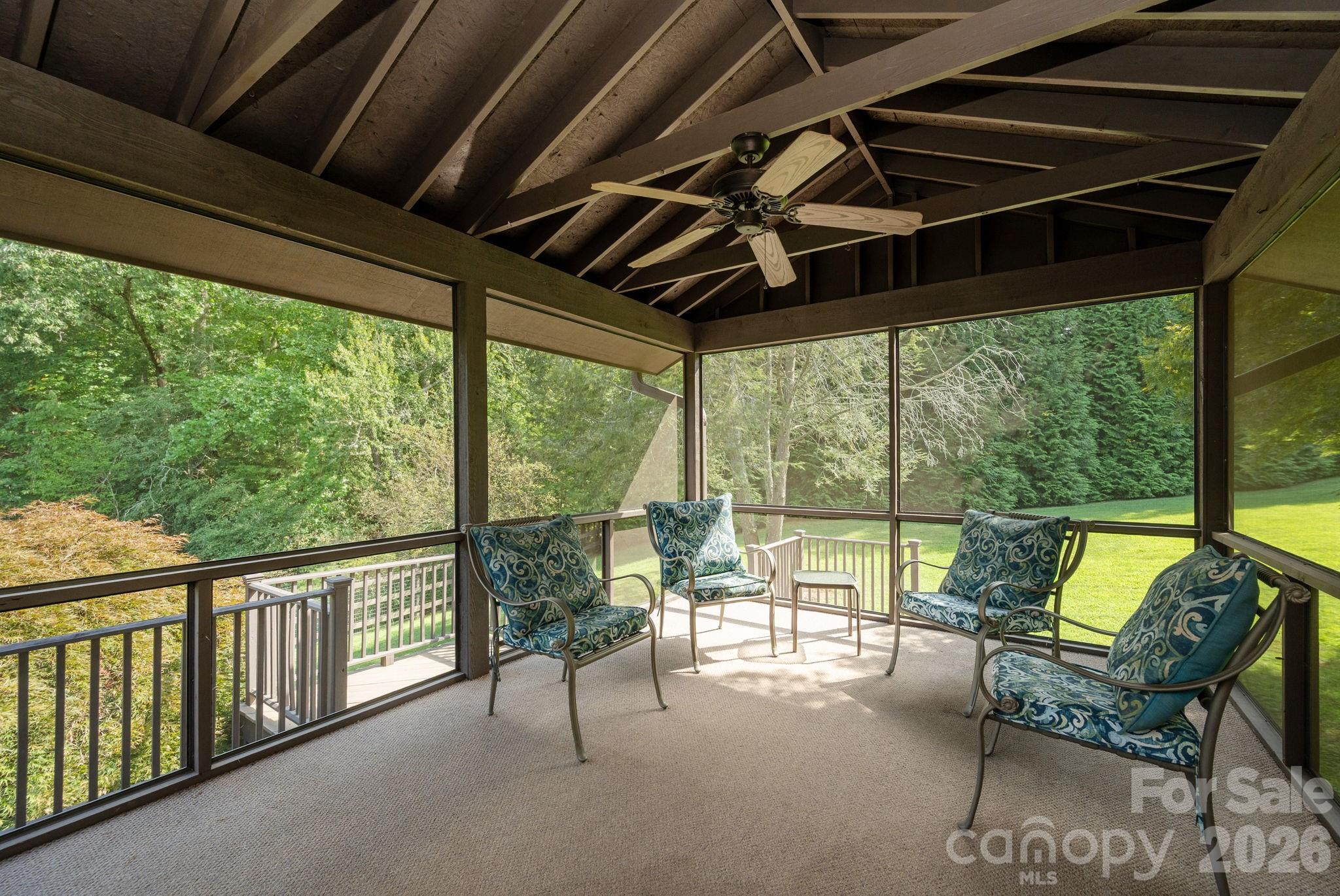 20 Spring Lake Drive Property Photo 28