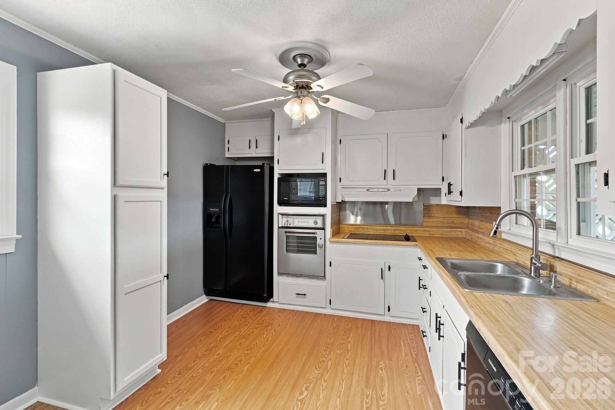 1664 Chase High Road Property Photo 11