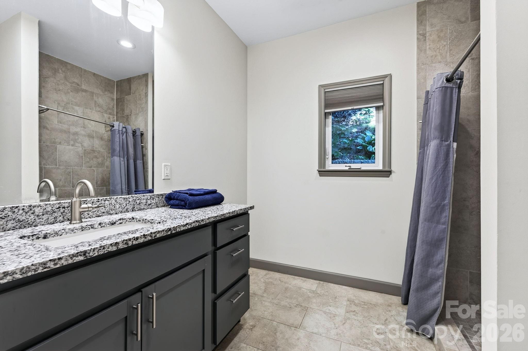 53 Waynesville Avenue Property Photo 4