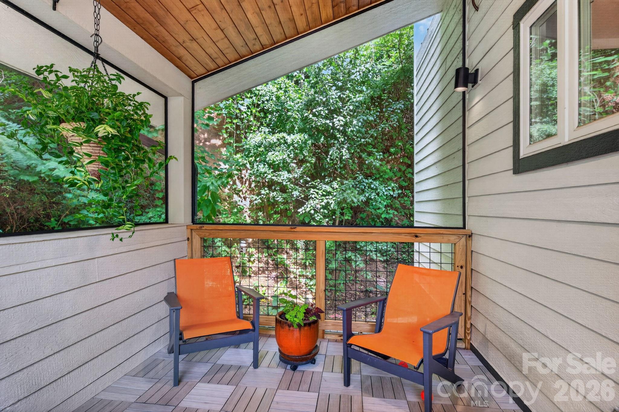 53 Waynesville Avenue Property Photo 15