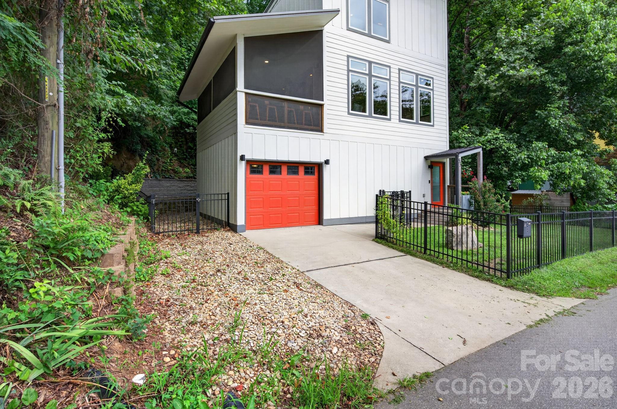 53 Waynesville Avenue Property Photo 24