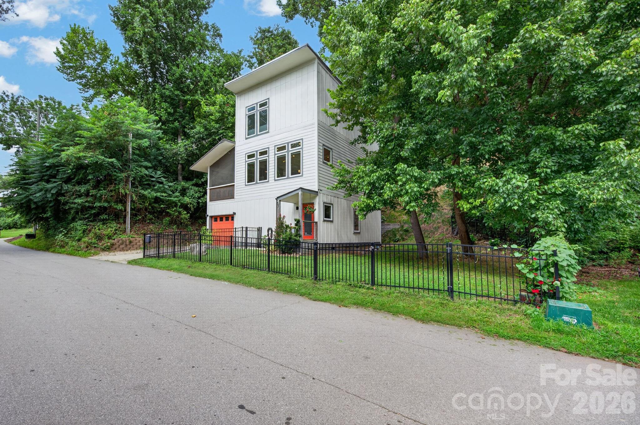 53 Waynesville Avenue Property Photo 26