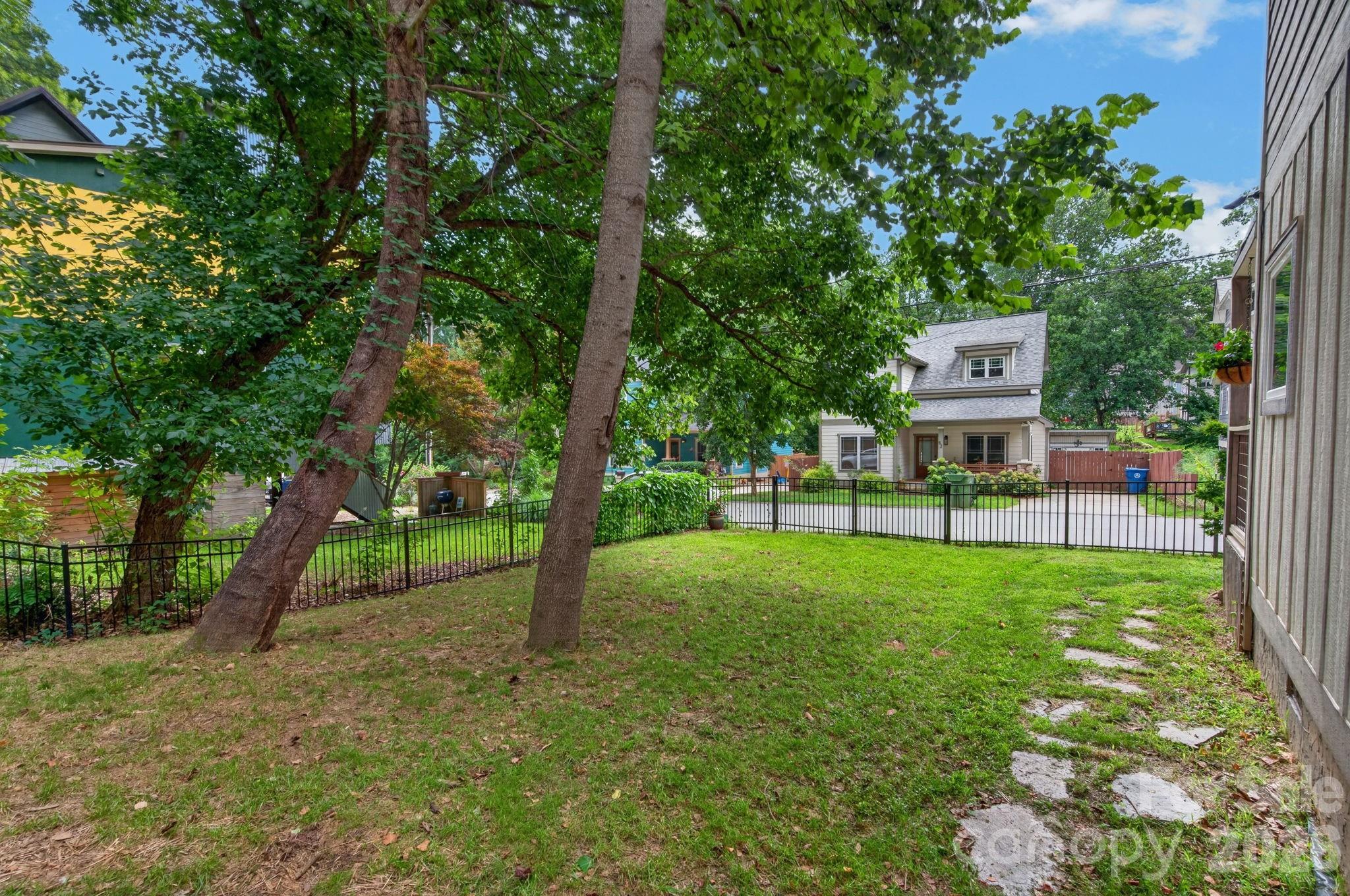 53 Waynesville Avenue Property Photo 29