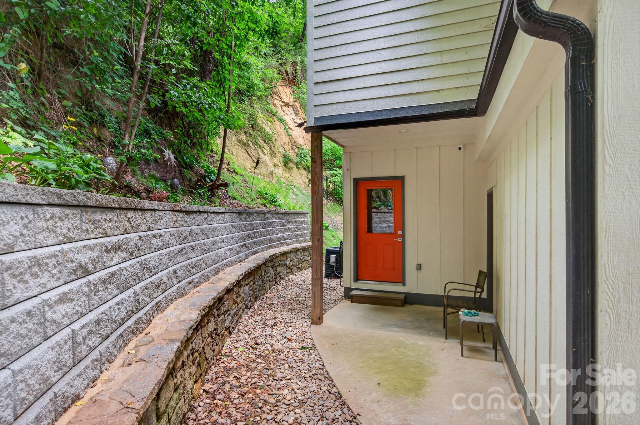 53 Waynesville Avenue Property Photo 32
