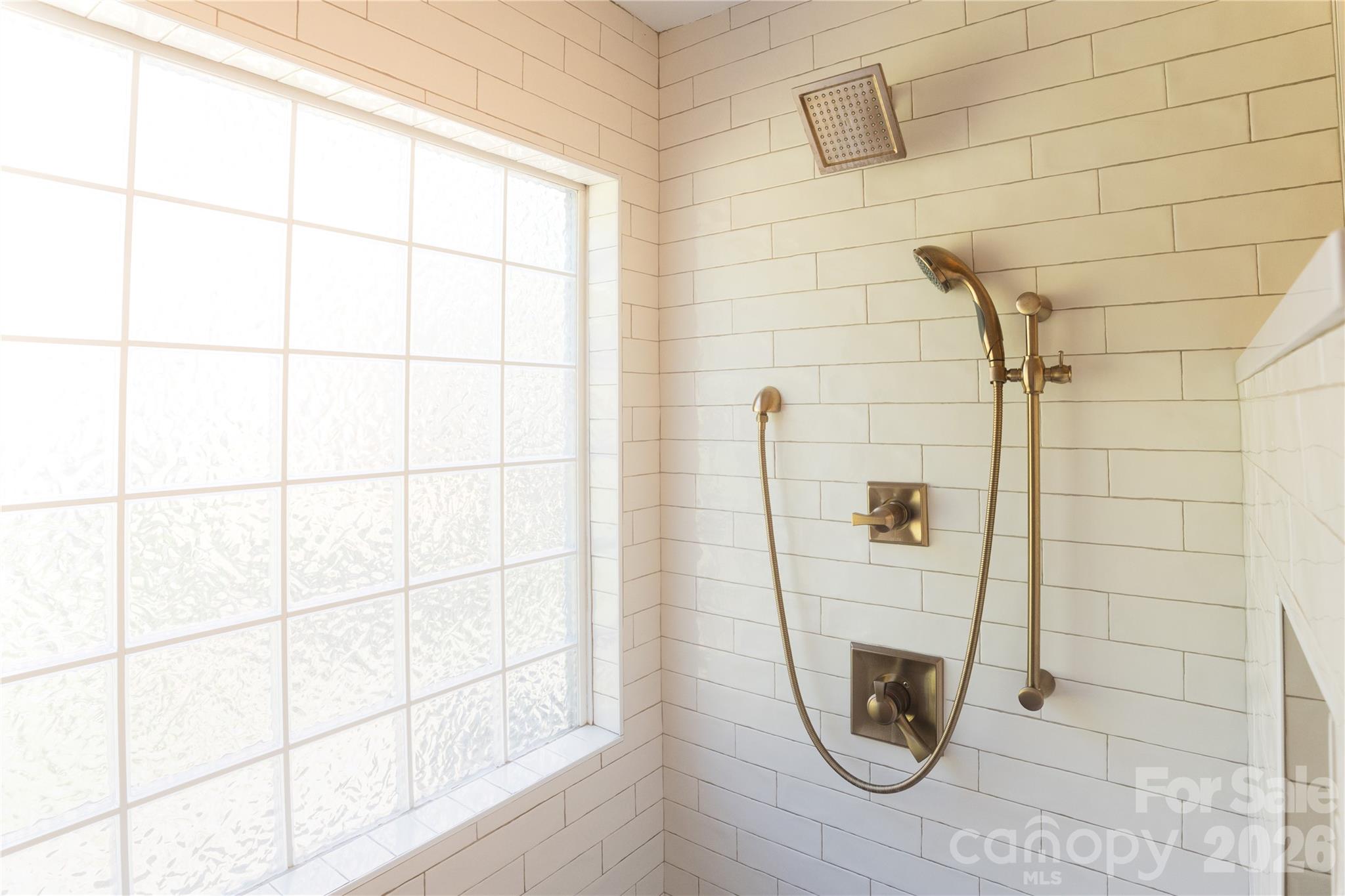8805 Golf Ridge Drive Property Photo 21
