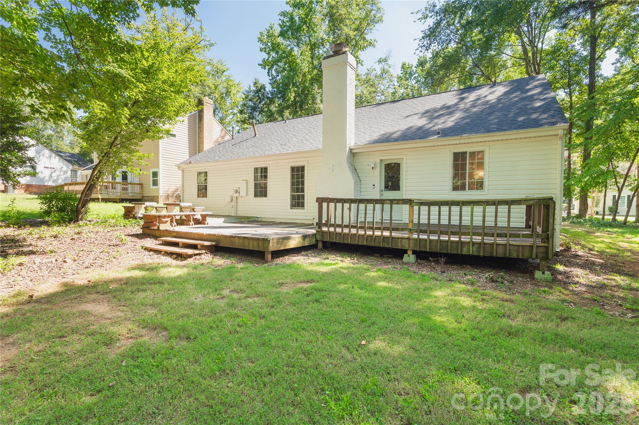 8805 Golf Ridge Drive Property Photo 26