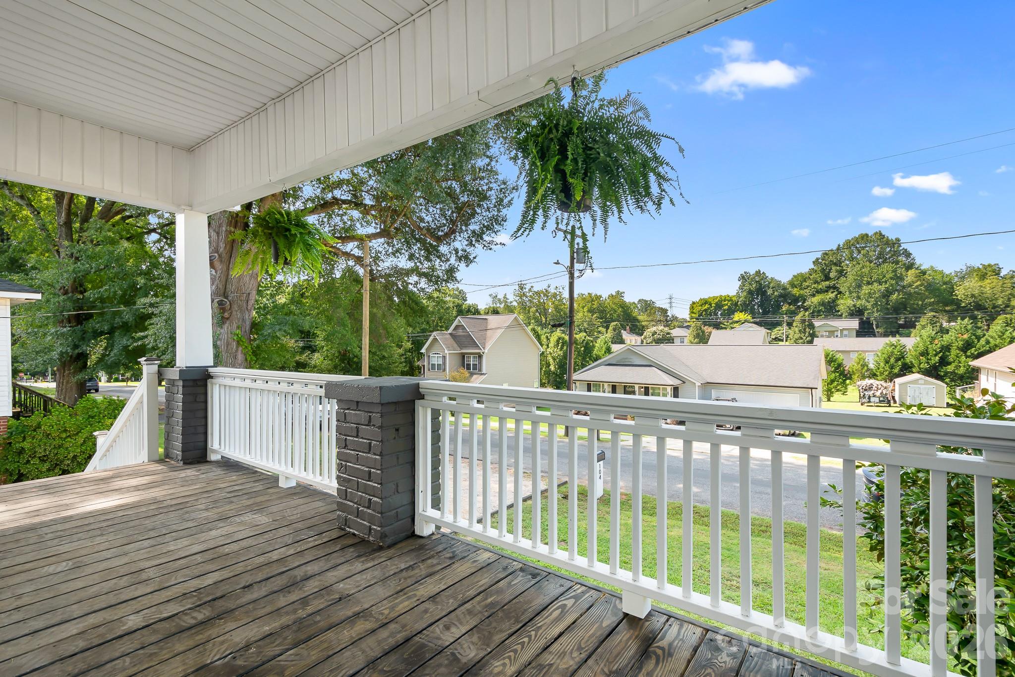 104 1st Avenue Property Photo 2