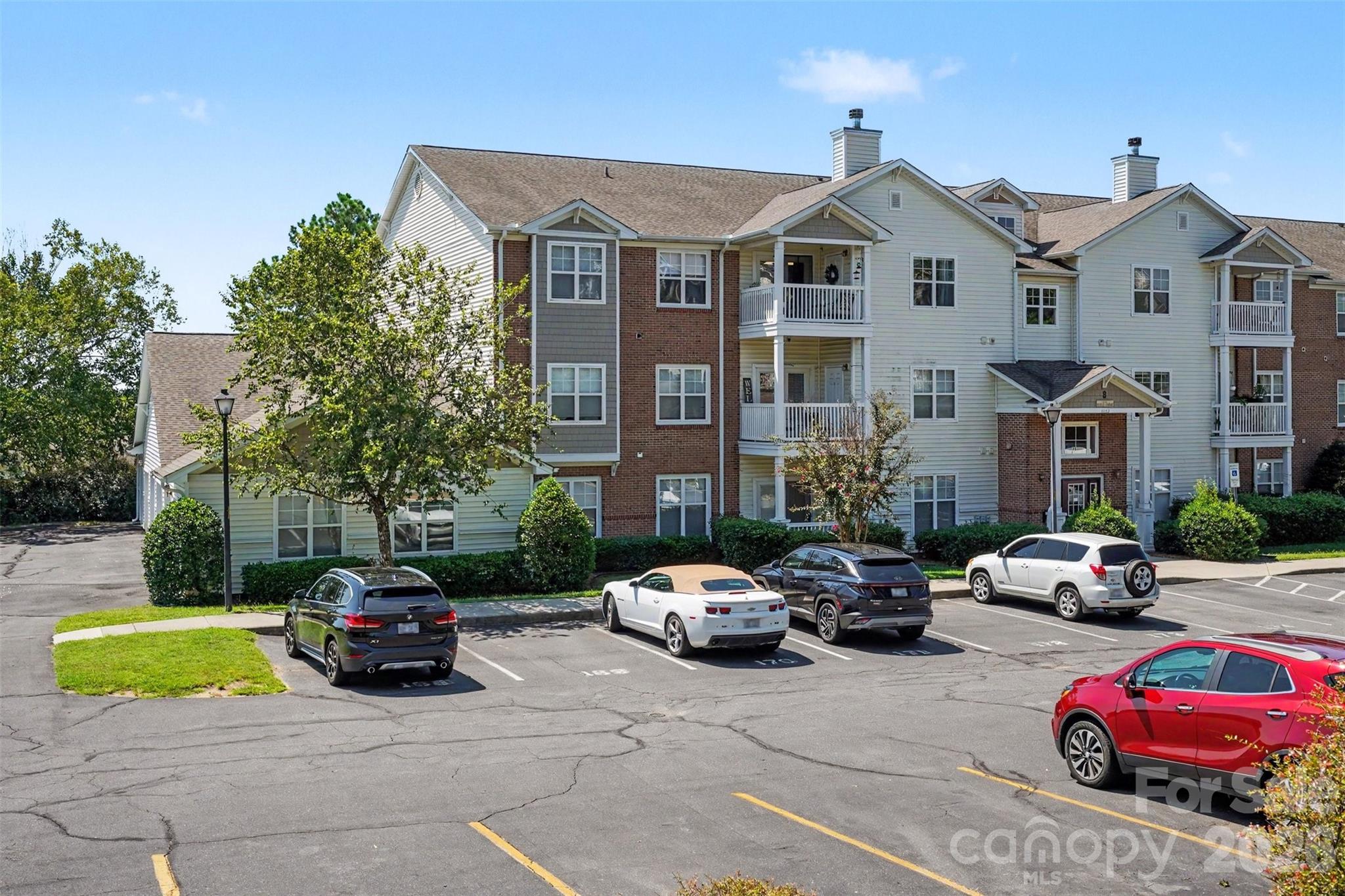 11286 Hyde Pointe Court Property Photo 2