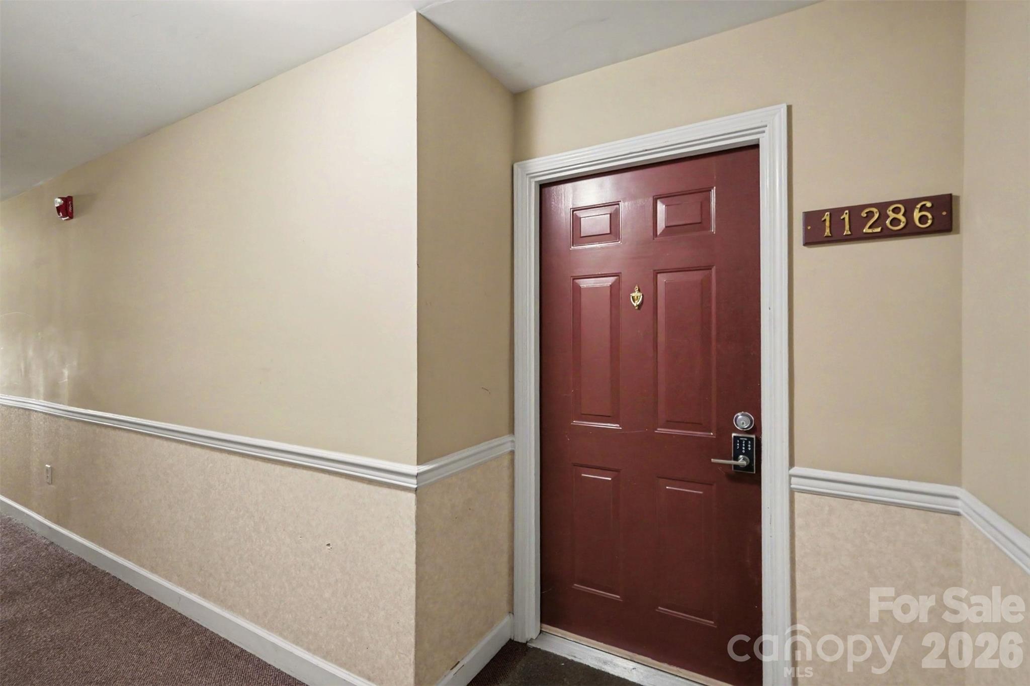 11286 Hyde Pointe Court Property Photo 3