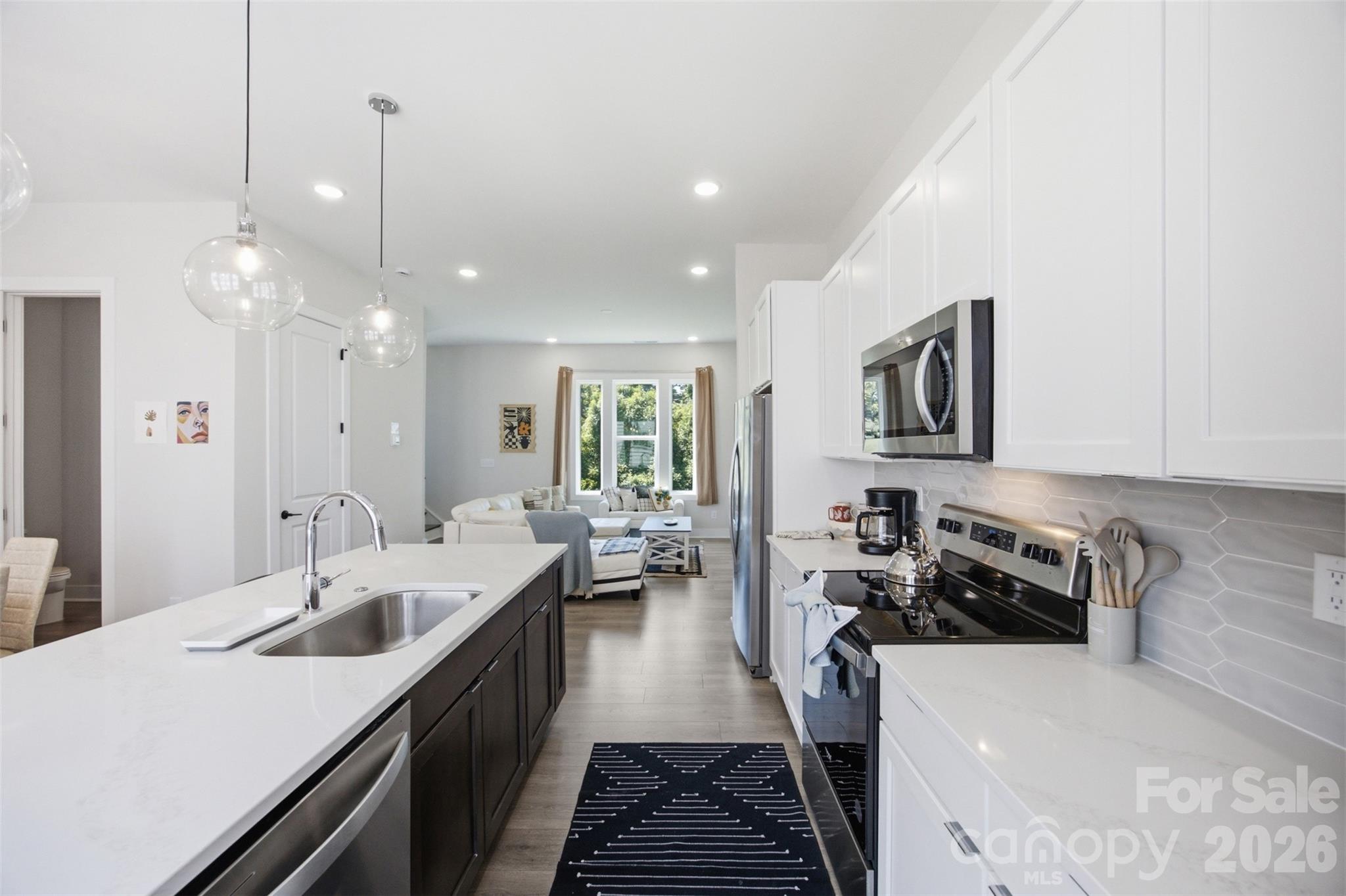509 Strong Avenue Property Photo 14