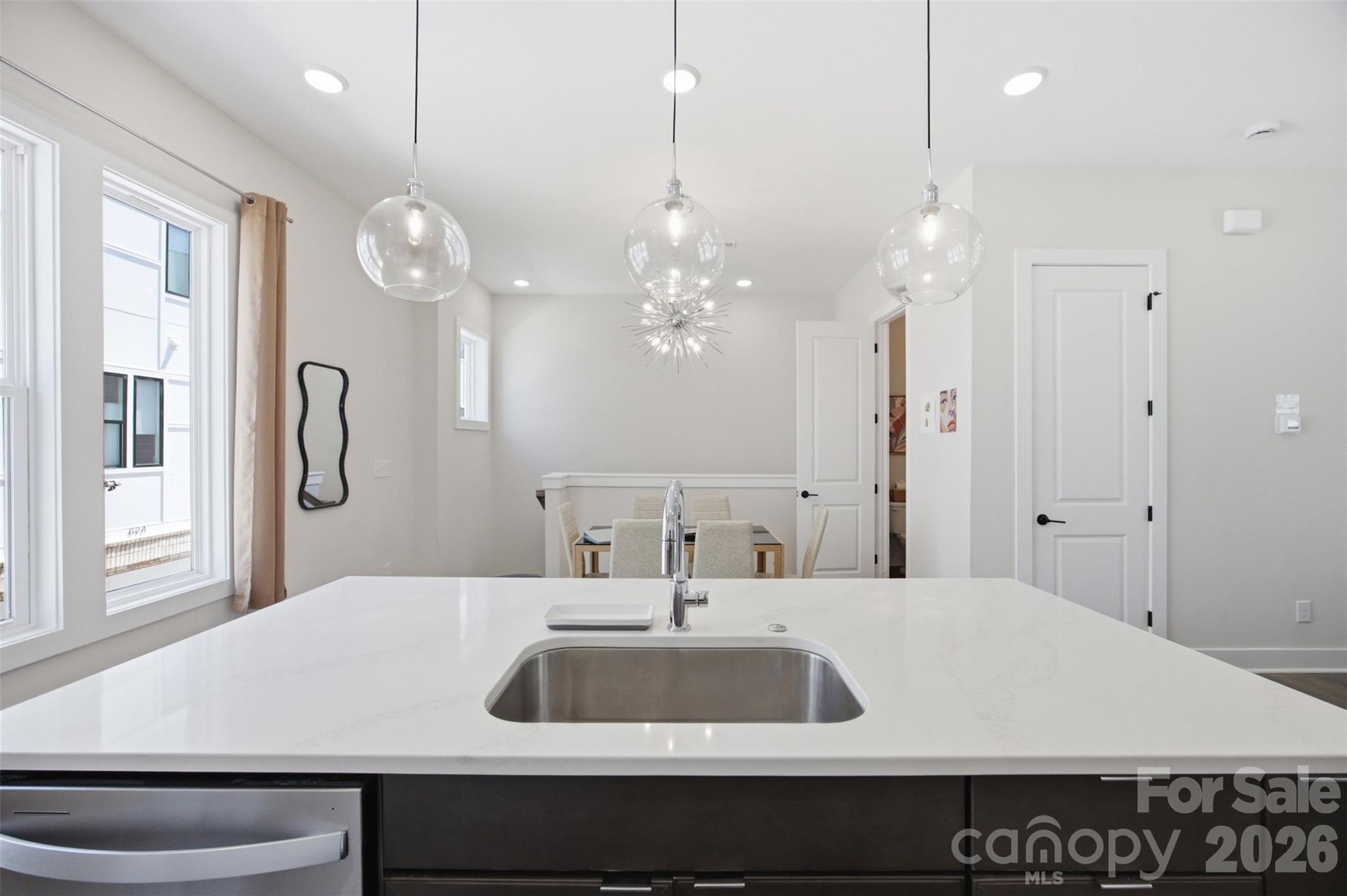 509 Strong Avenue Property Photo 16