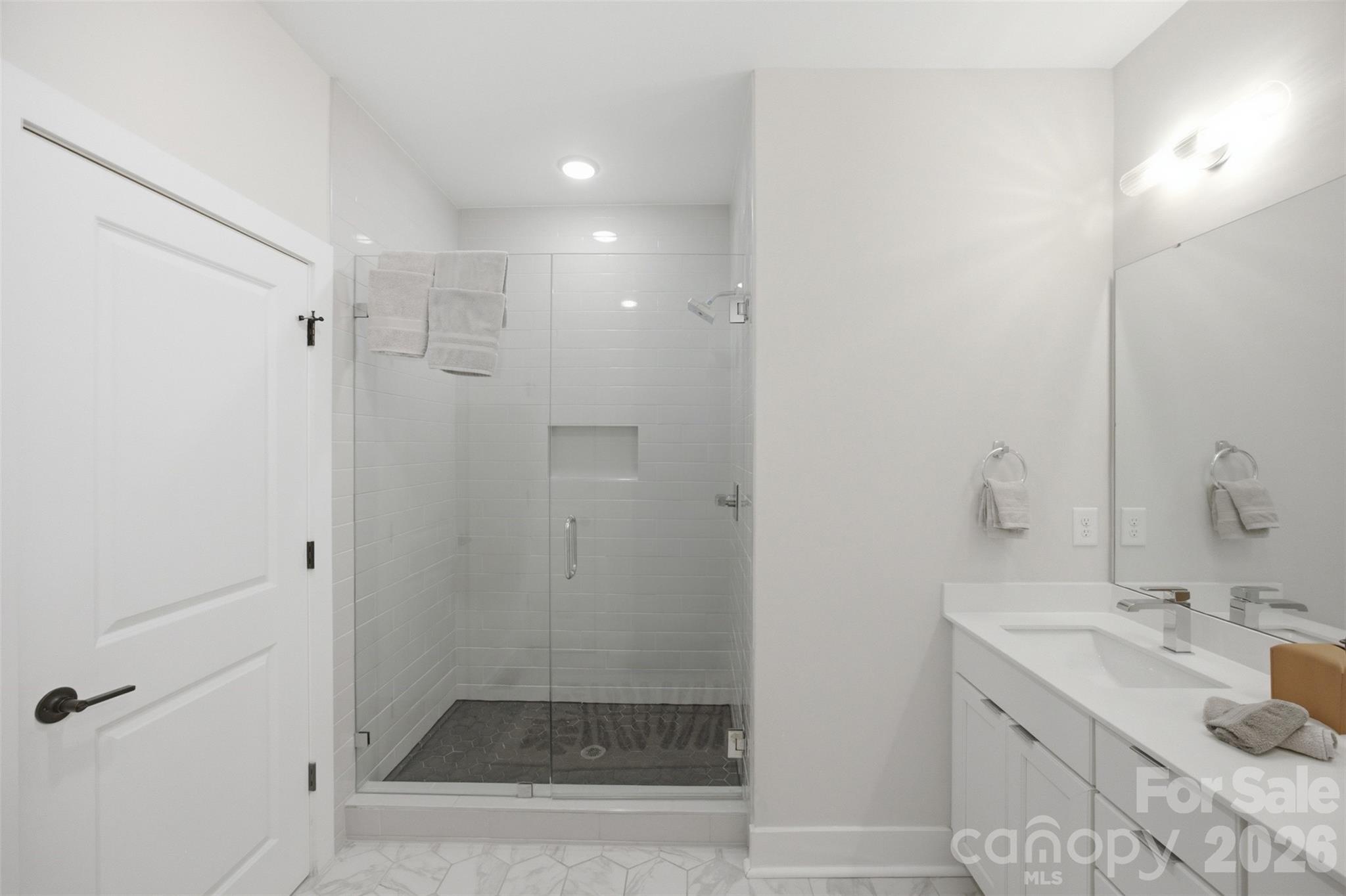 509 Strong Avenue Property Photo 21
