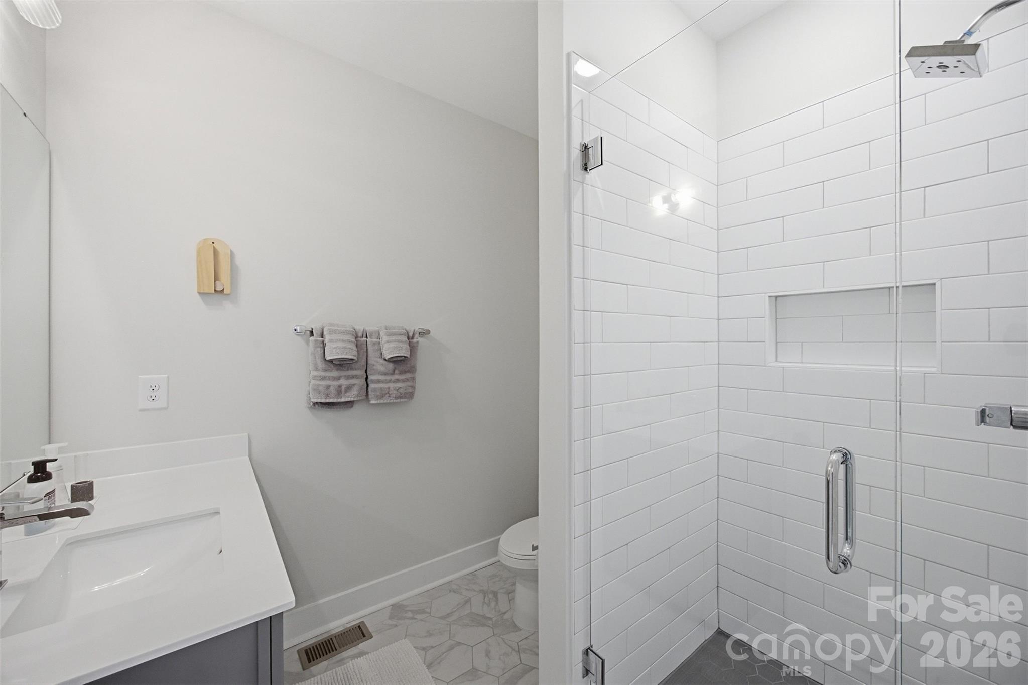 509 Strong Avenue Property Photo 26