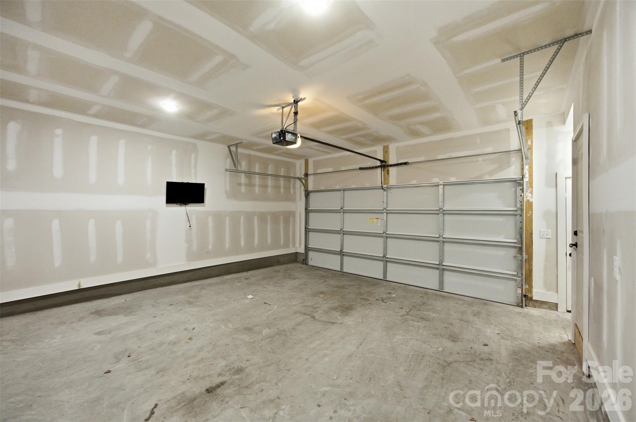 509 Strong Avenue Property Photo 45