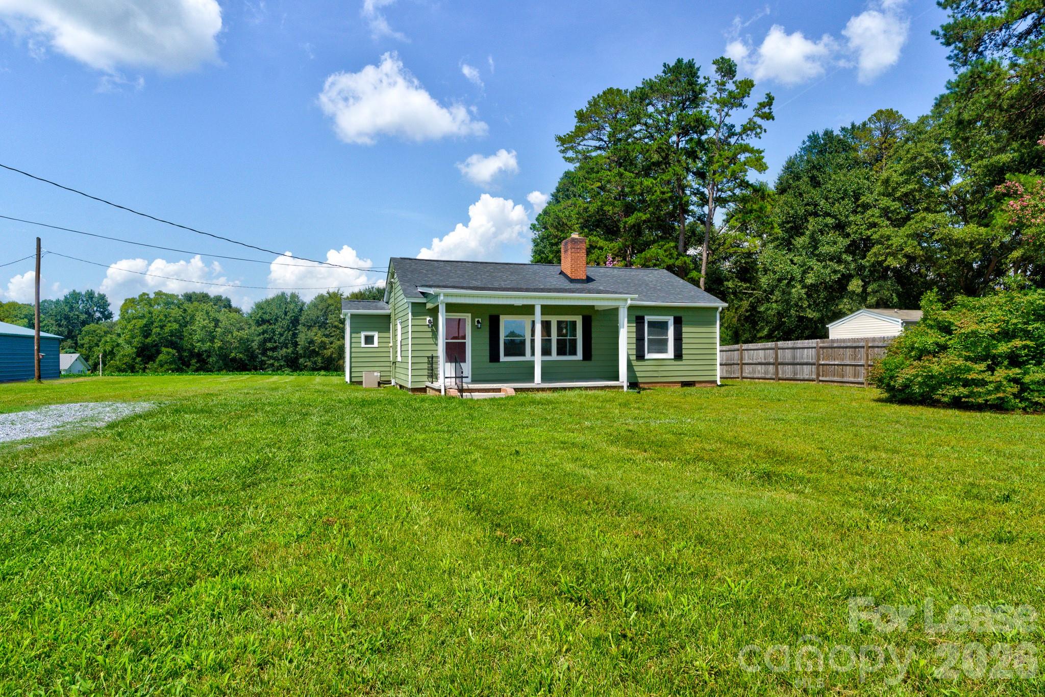 2202 W Stage Coach Trail Property Photo 1