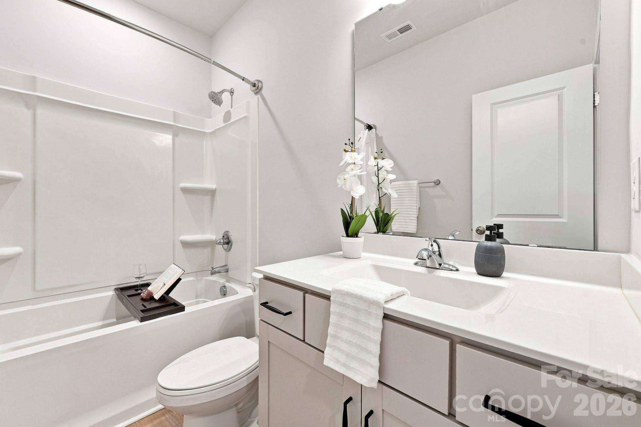 5930 Ardrey Kell Road Property Photo 19