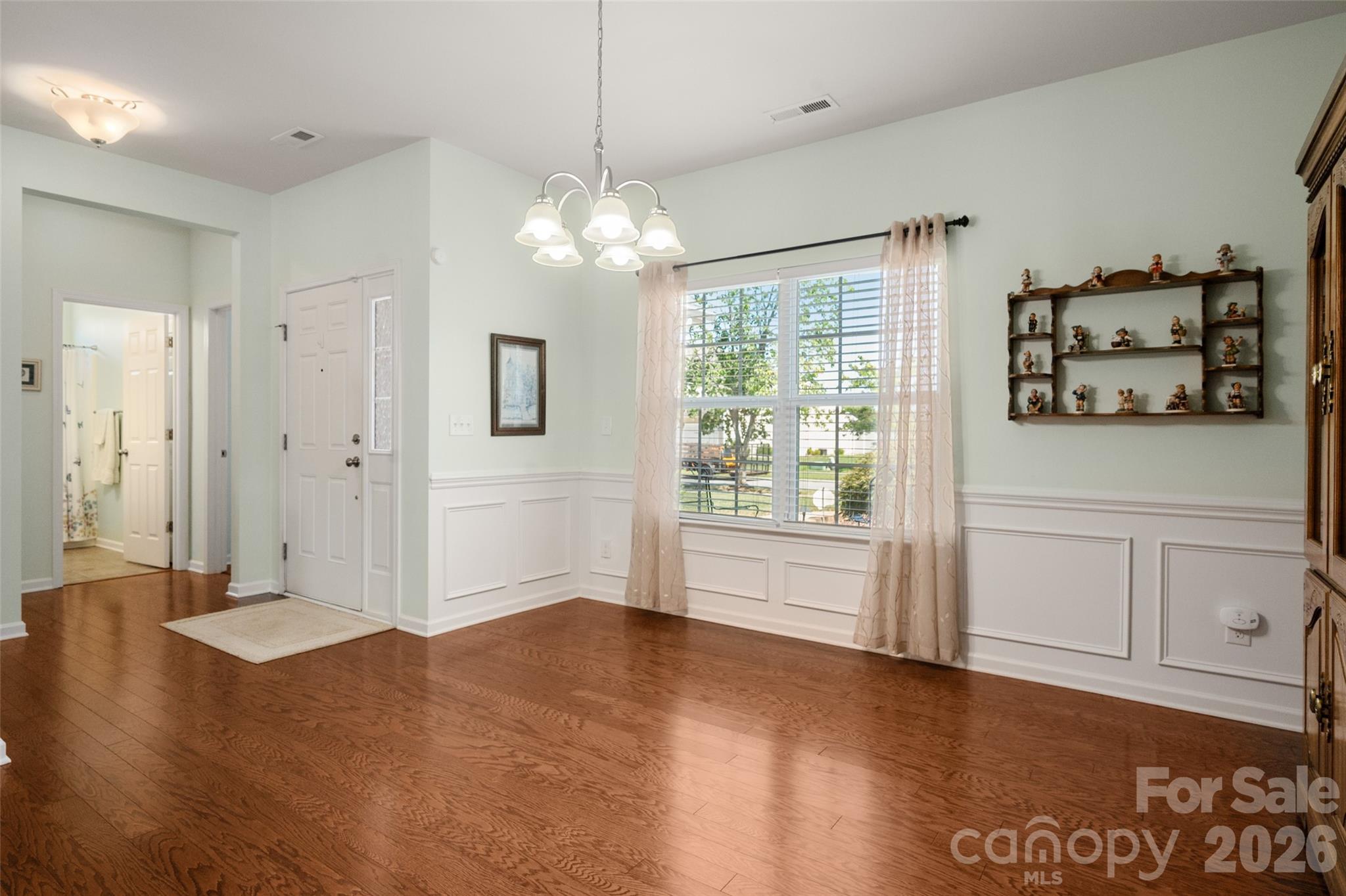 5335 Hackberry Lane Property Photo 6
