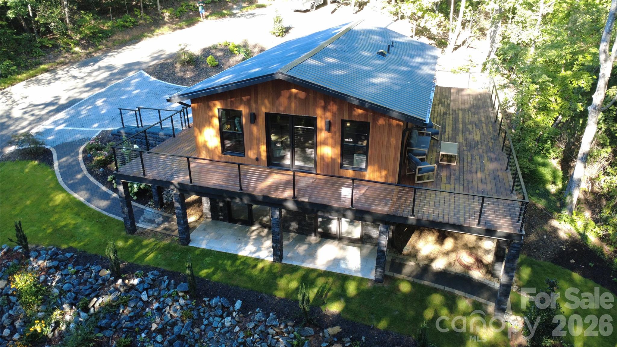 272 Bluebird Road Property Photo 1