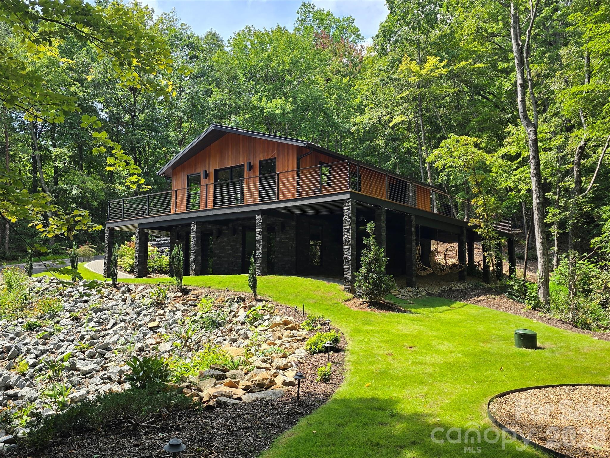 272 Bluebird Road Property Photo 4