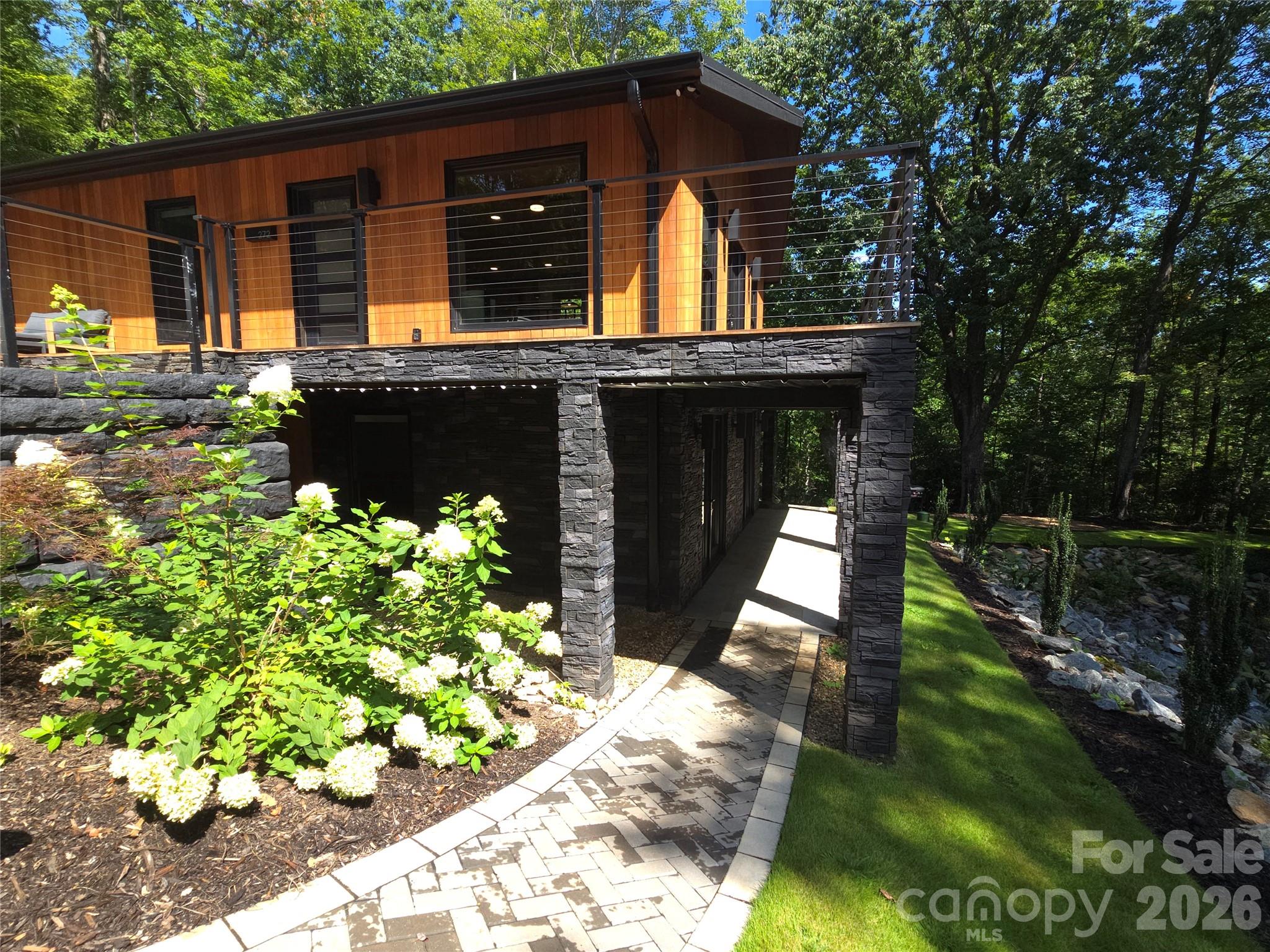 272 Bluebird Road Property Photo 5