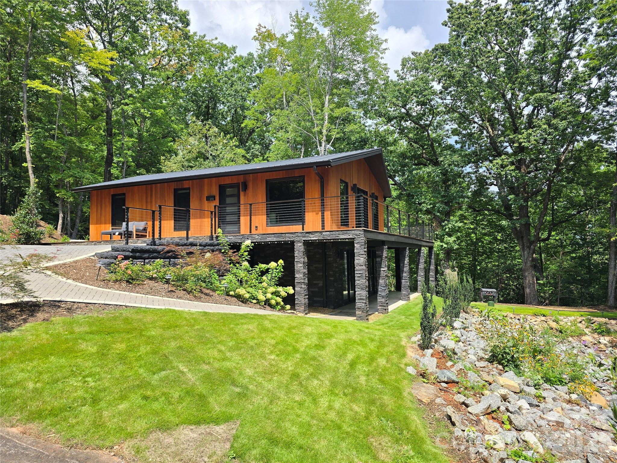 272 Bluebird Road Property Photo 6