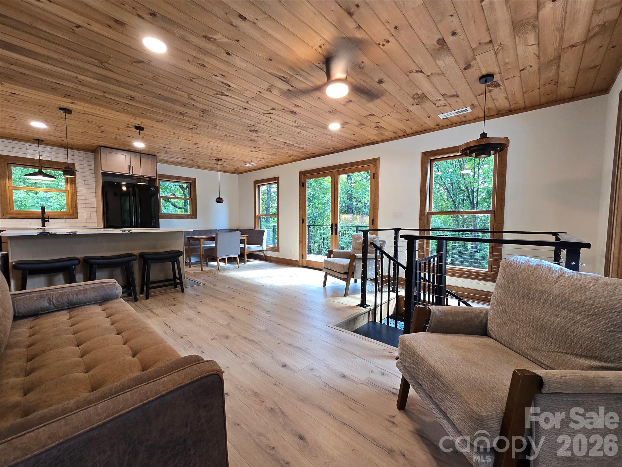 272 Bluebird Road Property Photo 10
