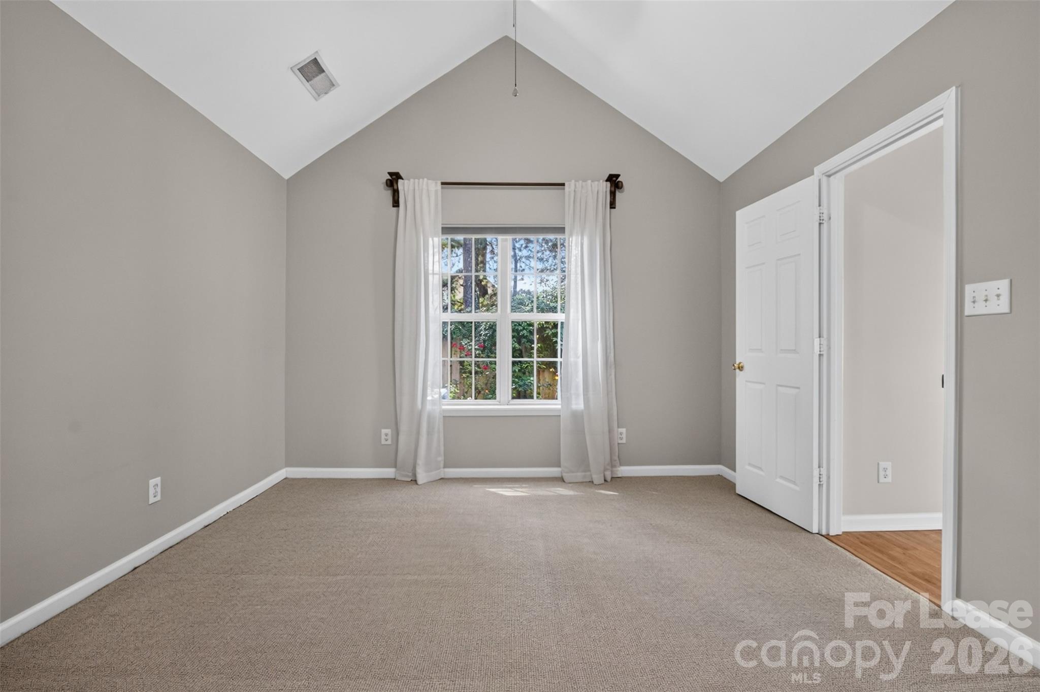 9020 Roseton Lane Property Photo 13