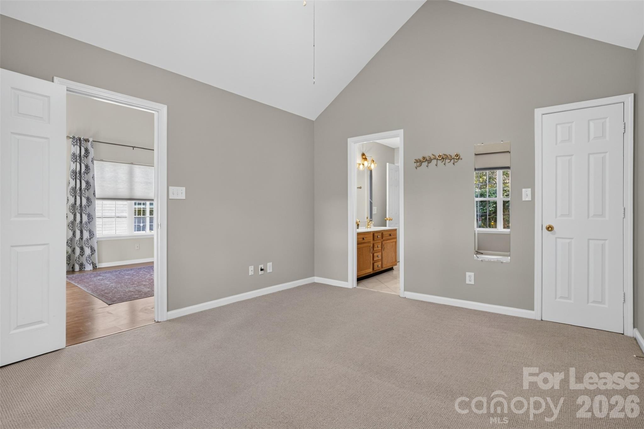 9020 Roseton Lane Property Photo 14