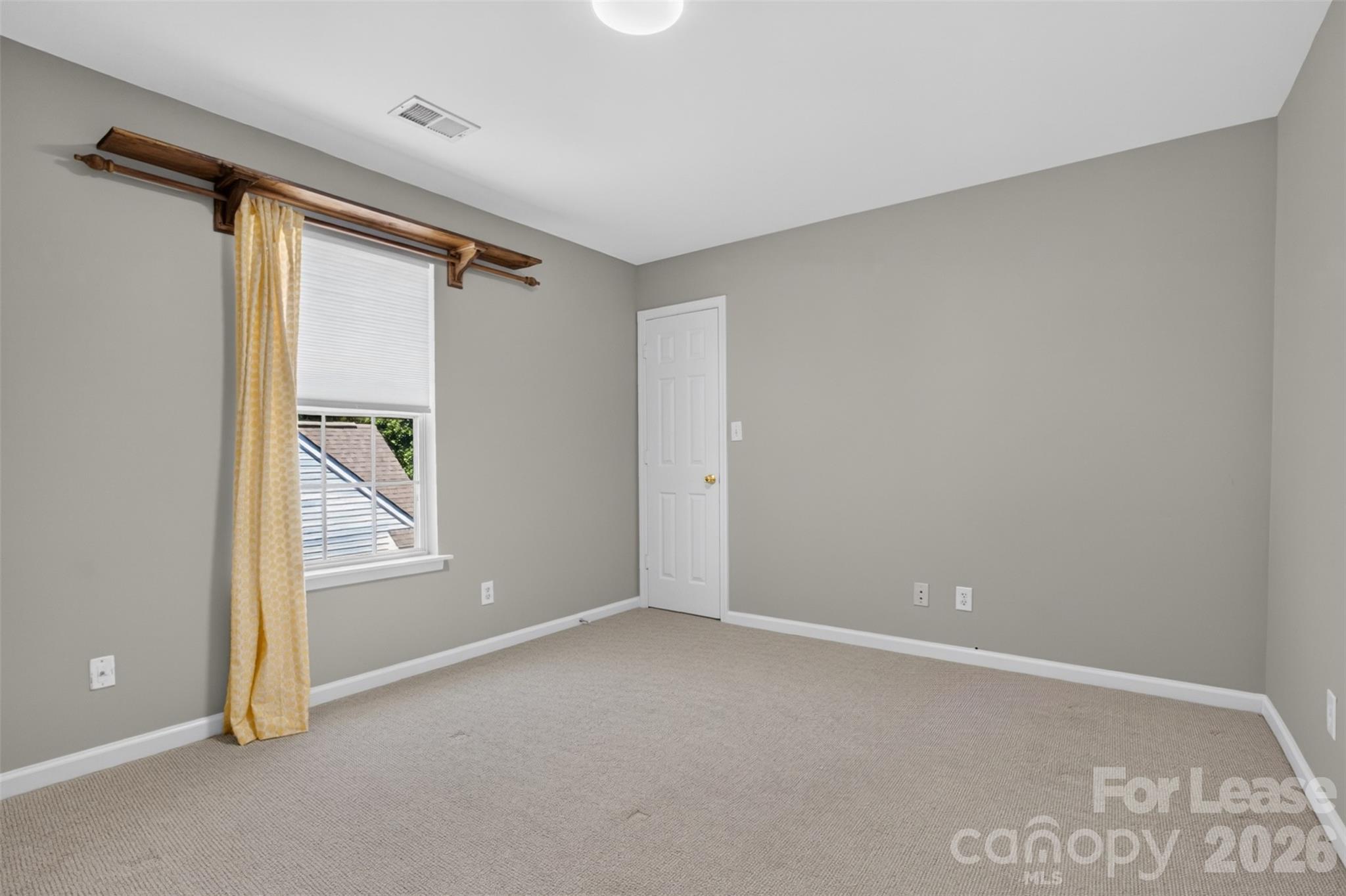 9020 Roseton Lane Property Photo 23