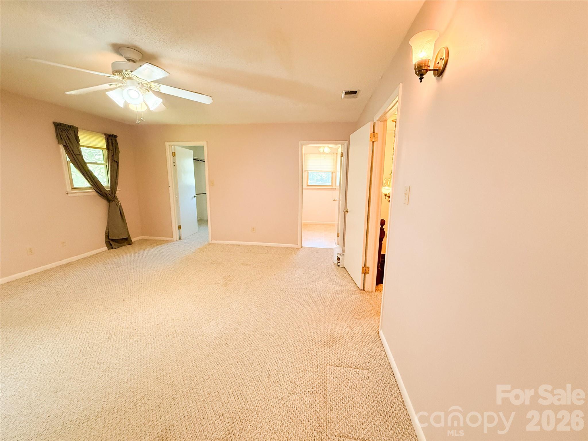 301 Starmount Drive Property Photo 17