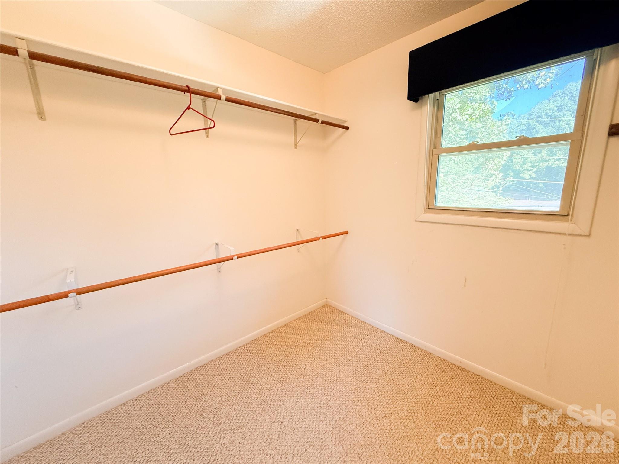 301 Starmount Drive Property Photo 20