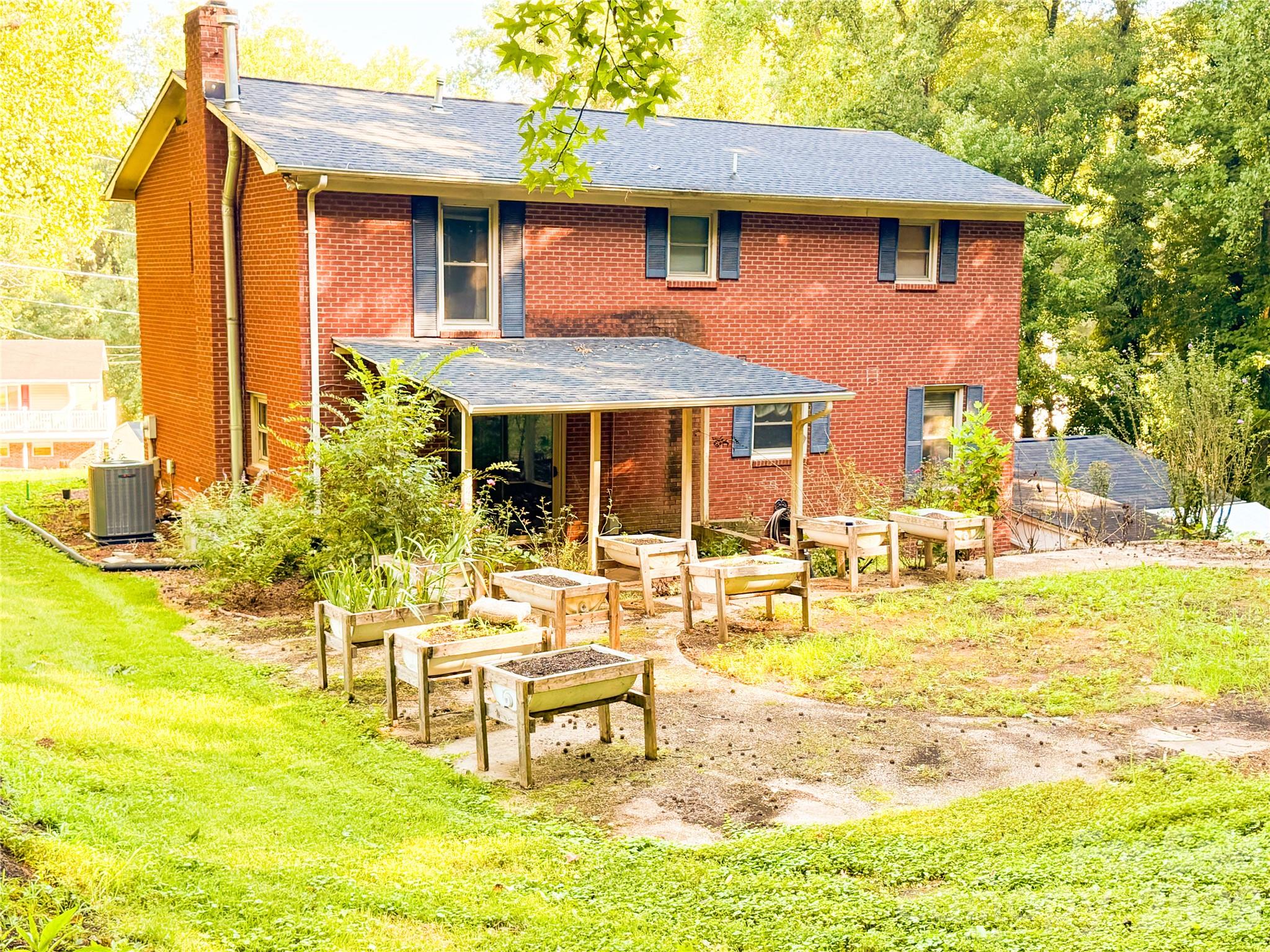 301 Starmount Drive Property Photo 40