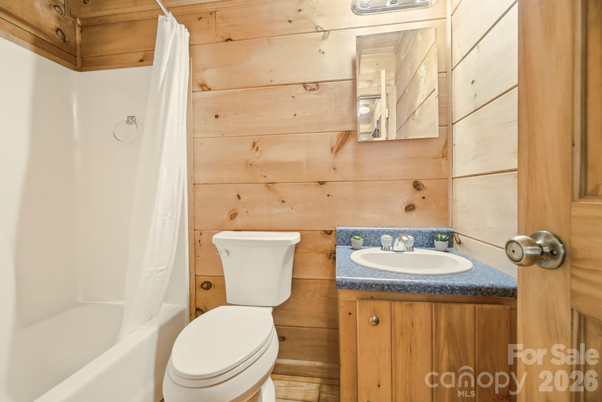 1 Locust Avenue Property Photo 31