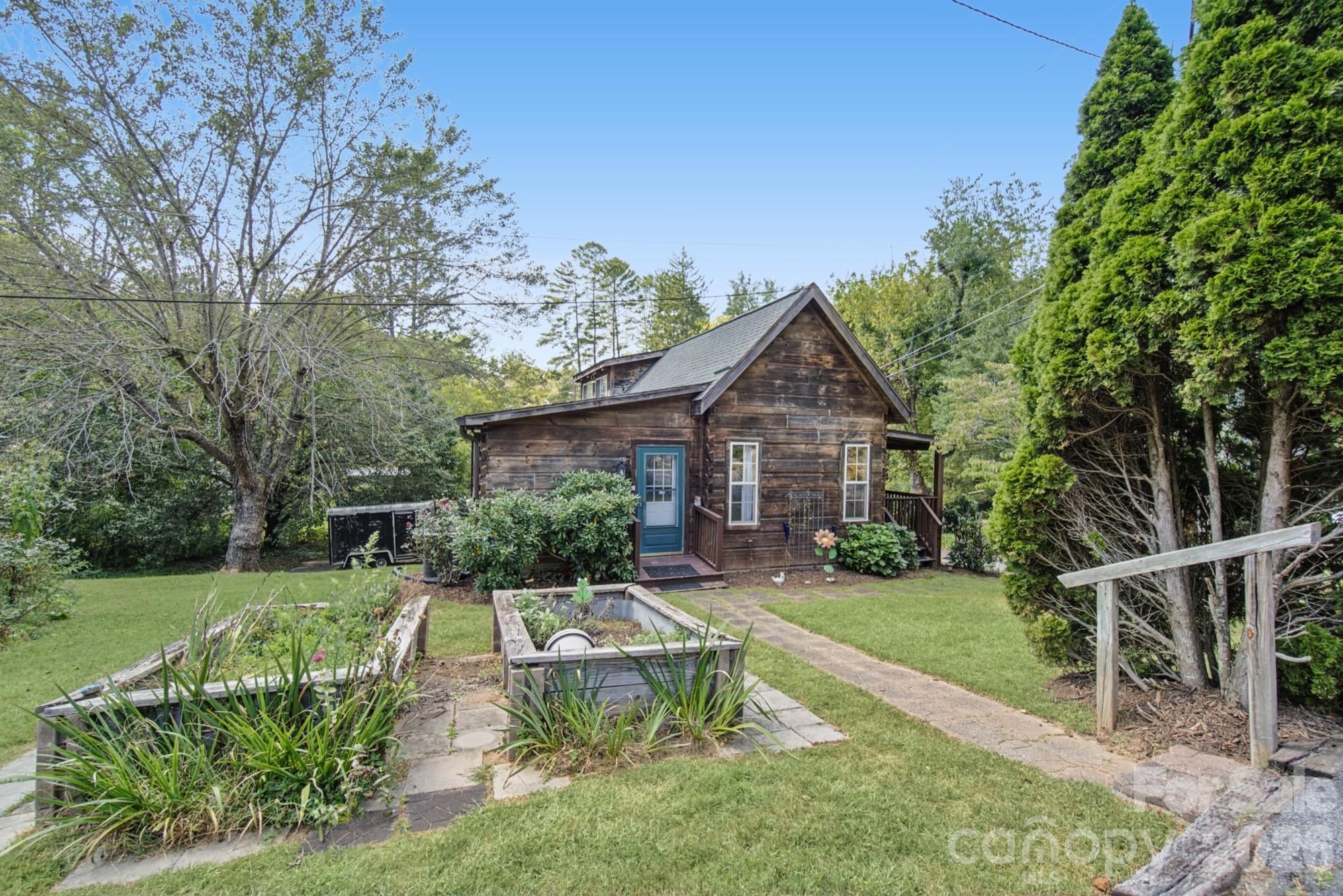 1 Locust Avenue Property Photo 37