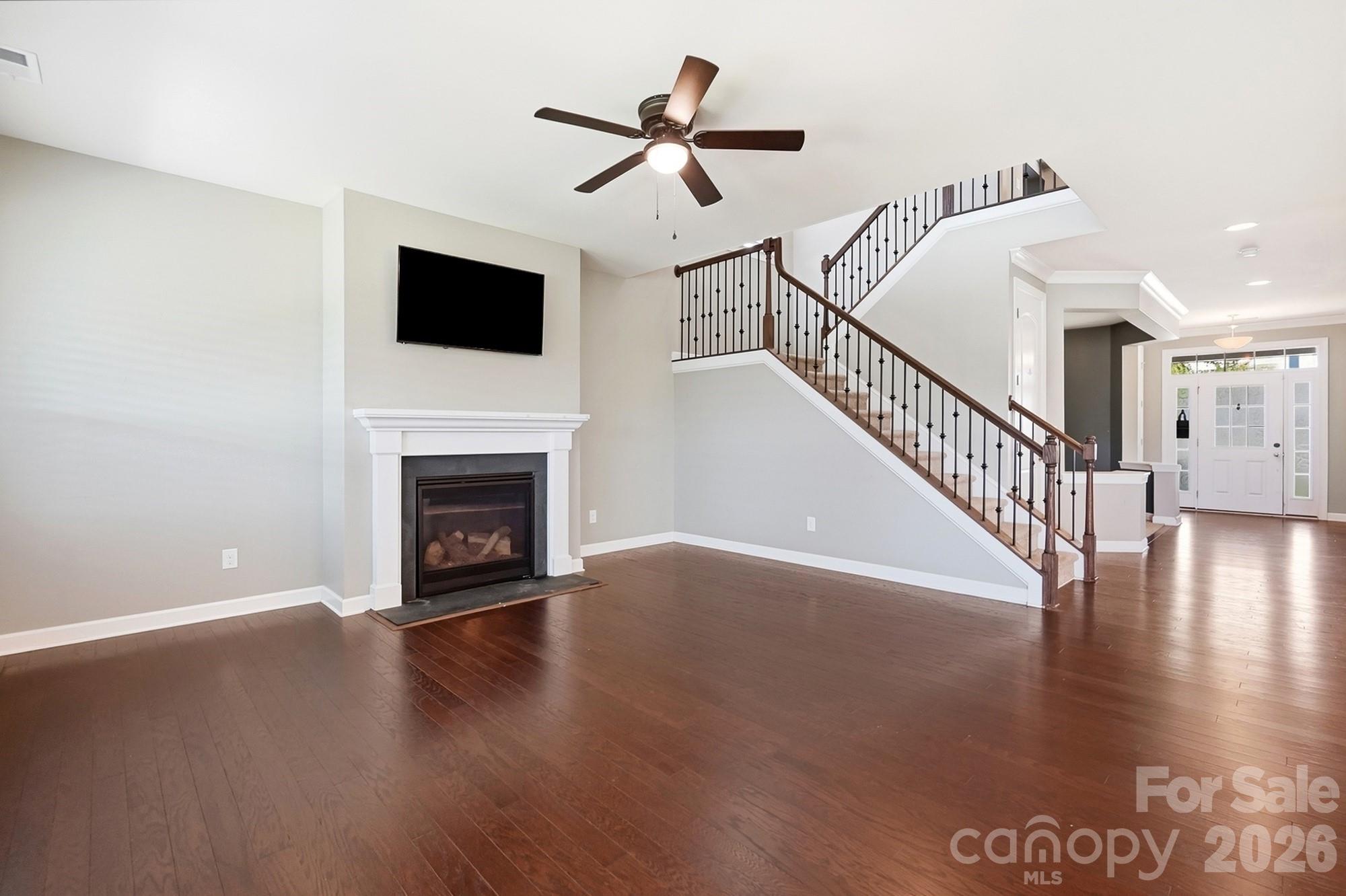 10125 Castlebrooke Drive Property Photo 5