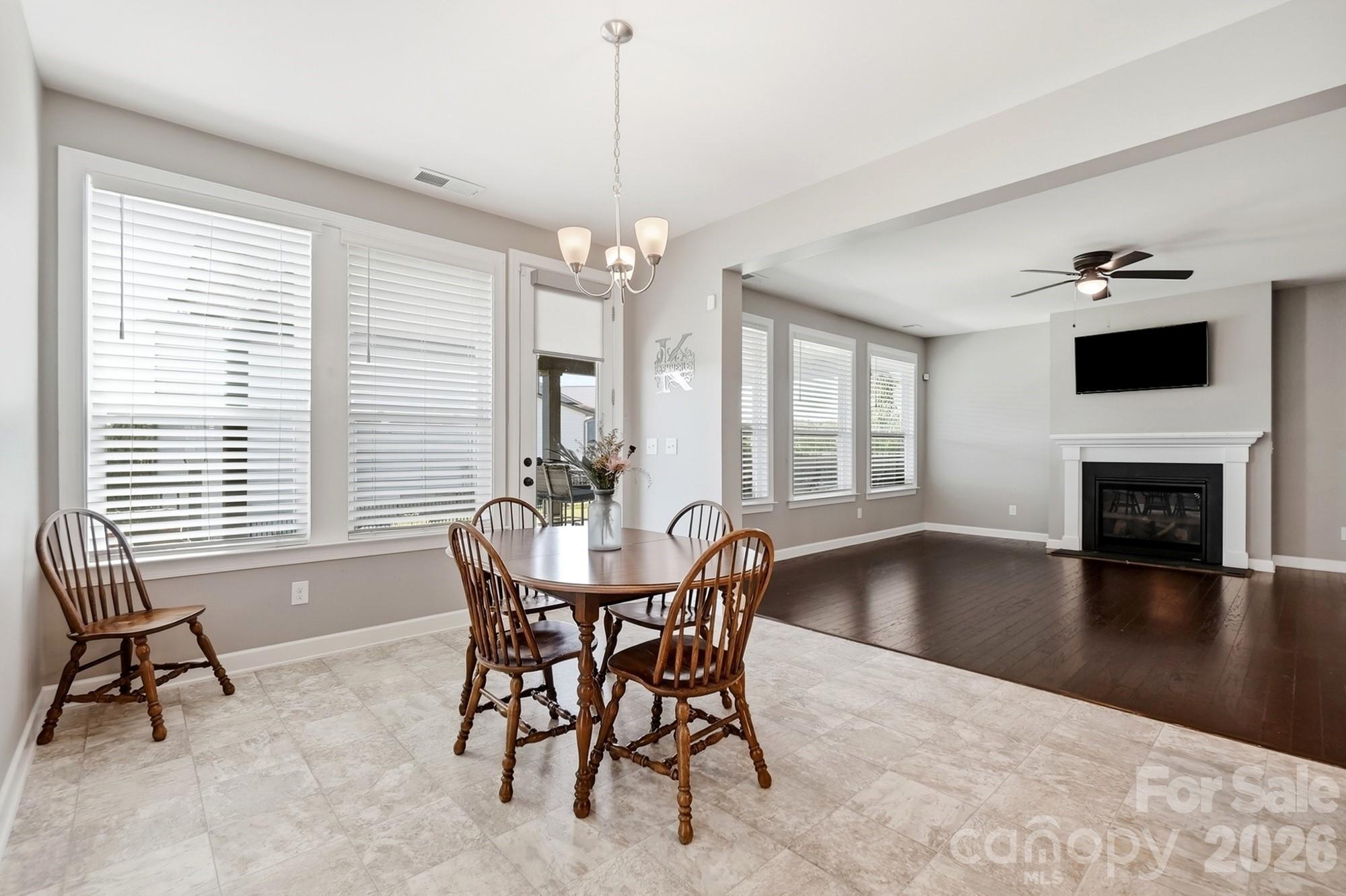 10125 Castlebrooke Drive Property Photo 19
