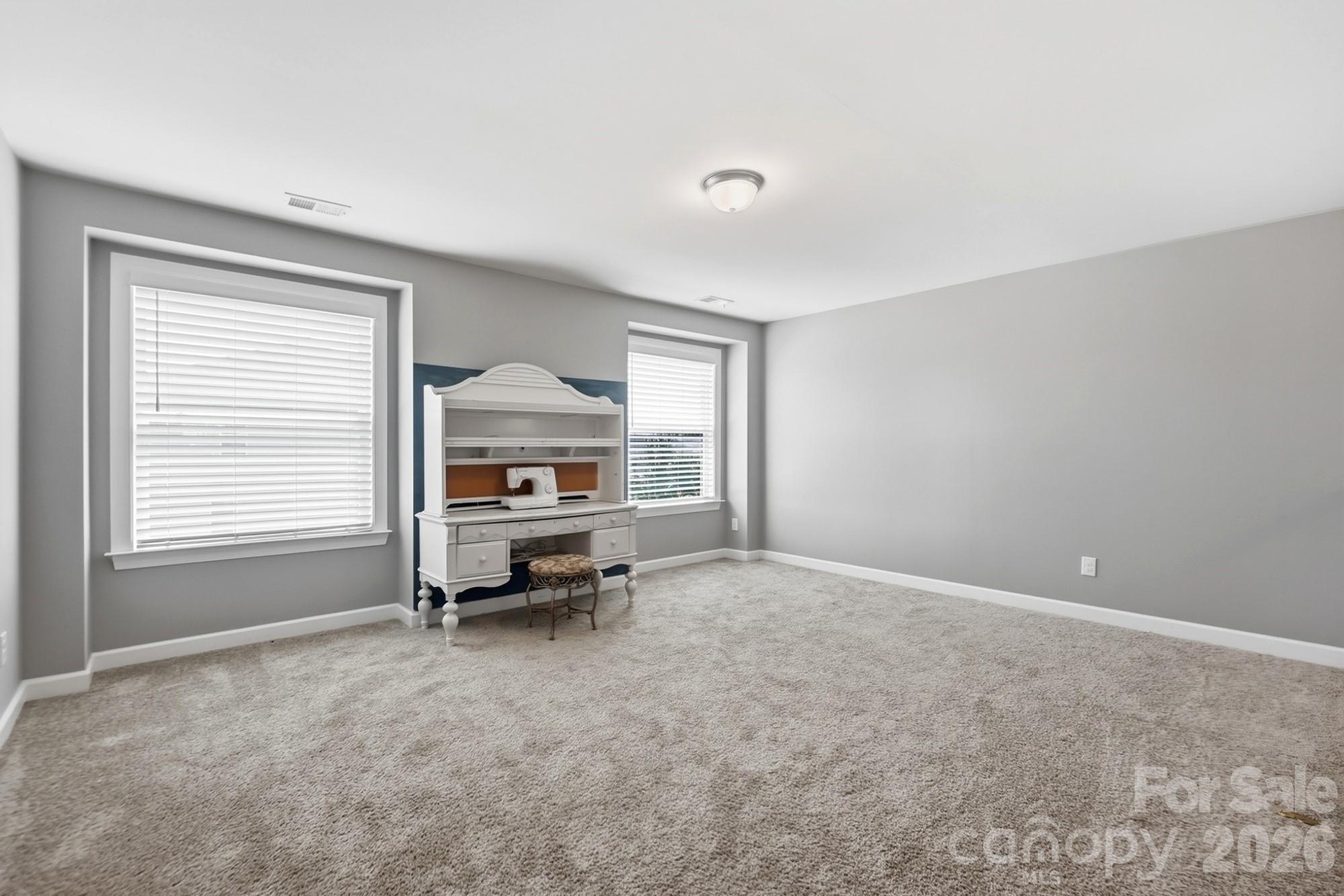 10125 Castlebrooke Drive Property Photo 27