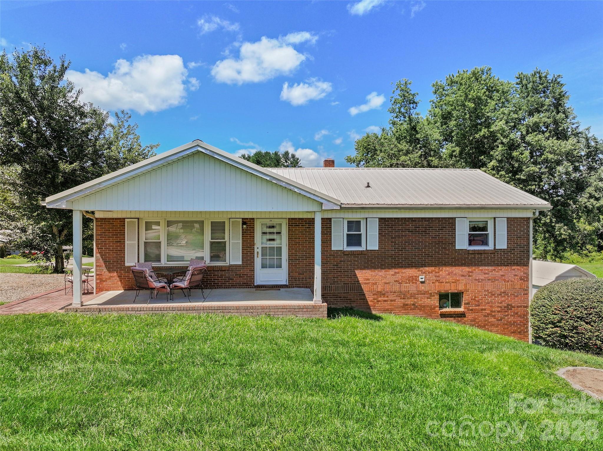 354 Oakdale Road Property Photo 1