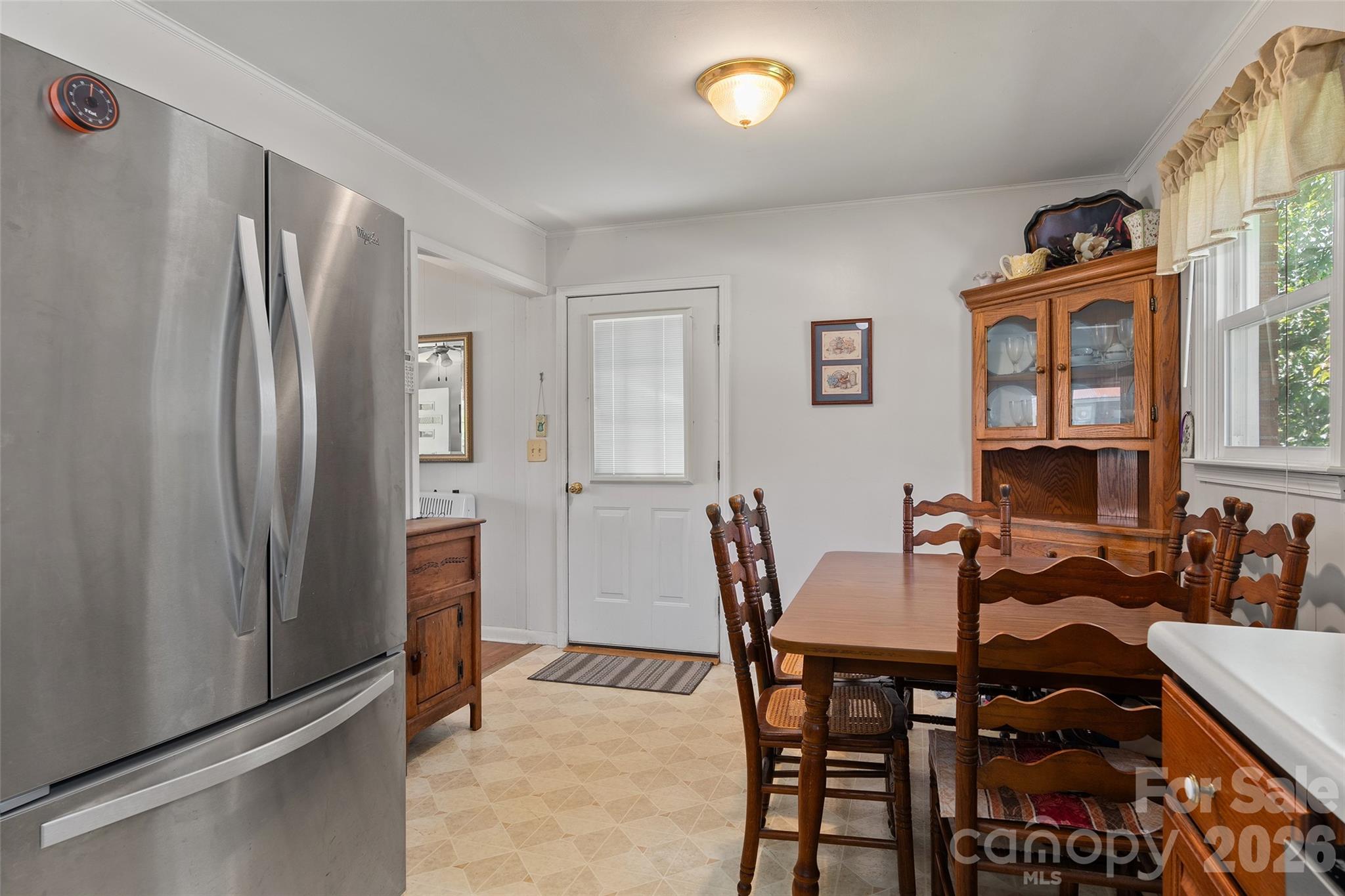 354 Oakdale Road Property Photo 13