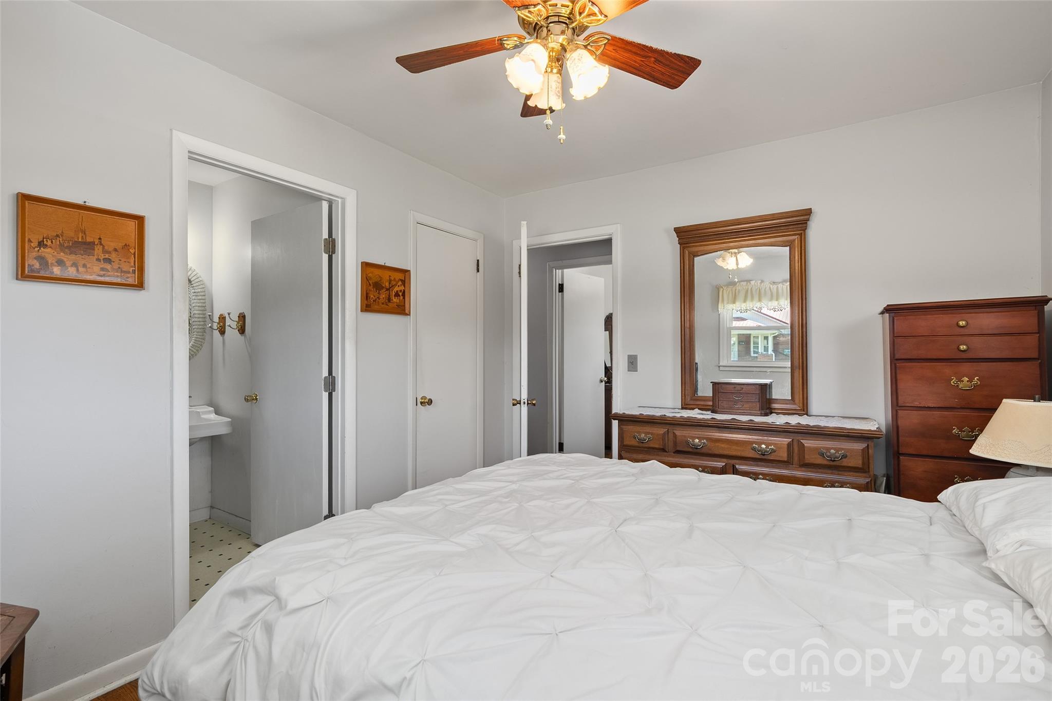 354 Oakdale Road Property Photo 17