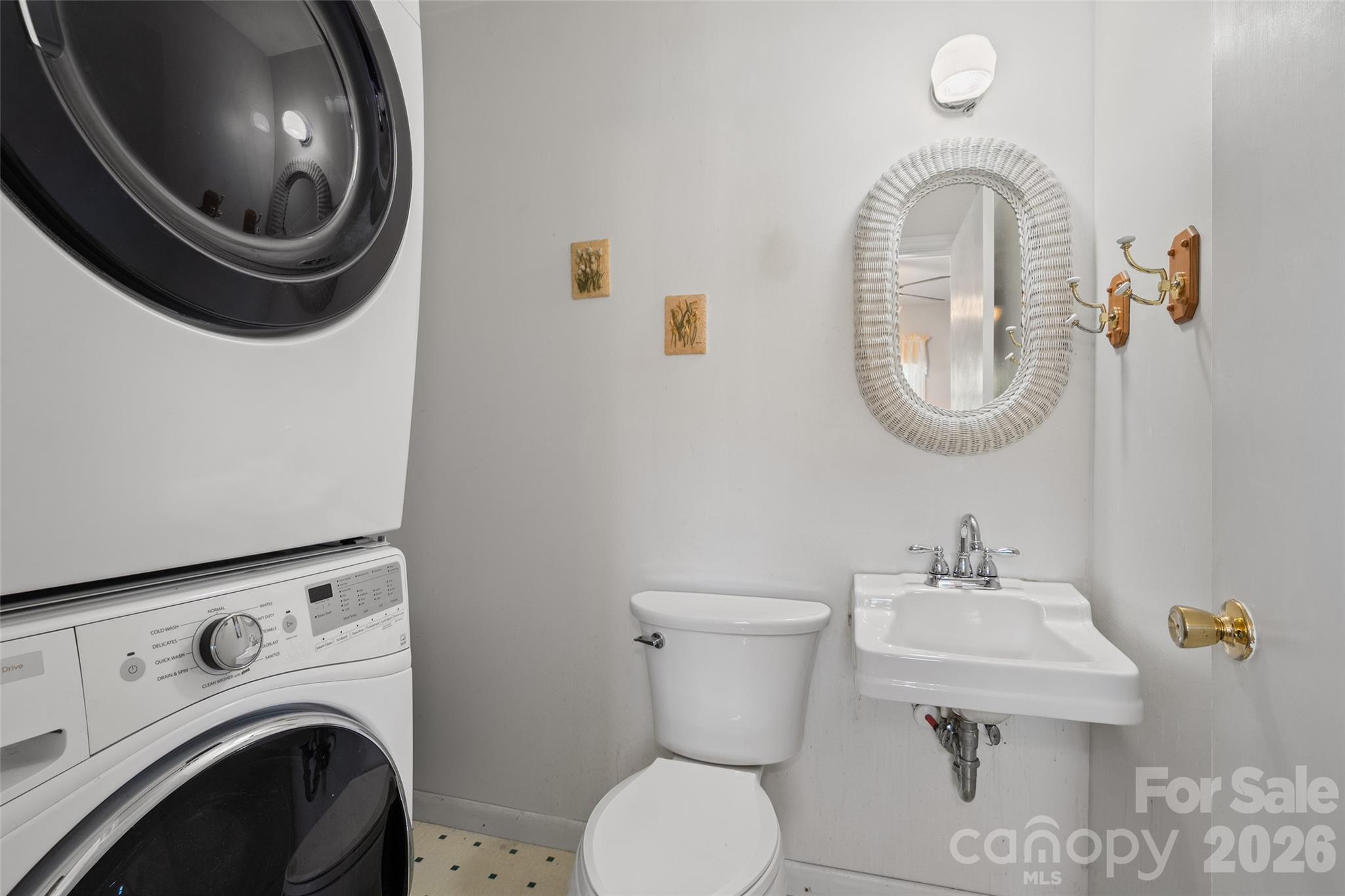354 Oakdale Road Property Photo 21