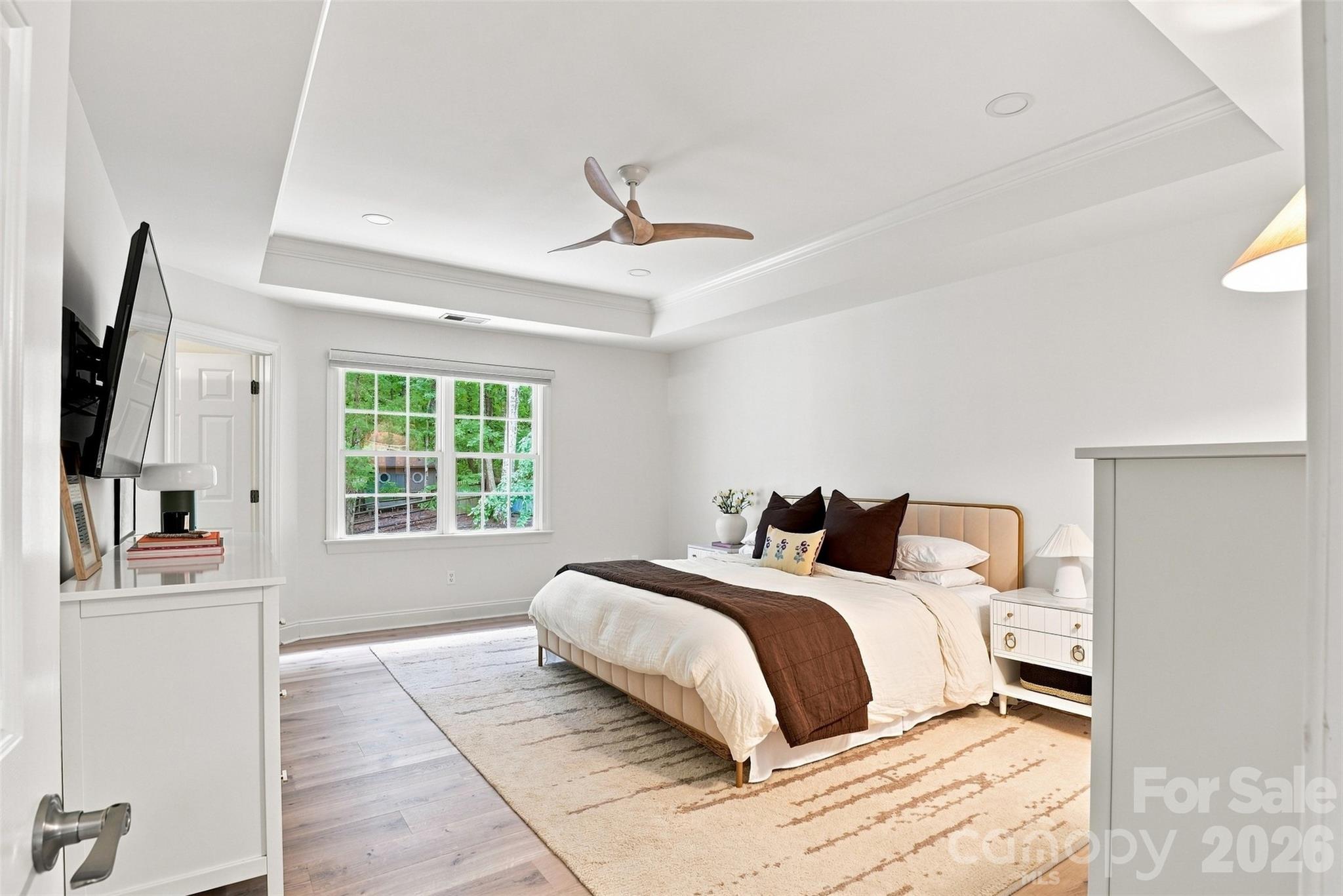 9434 Valley Road Property Photo 6