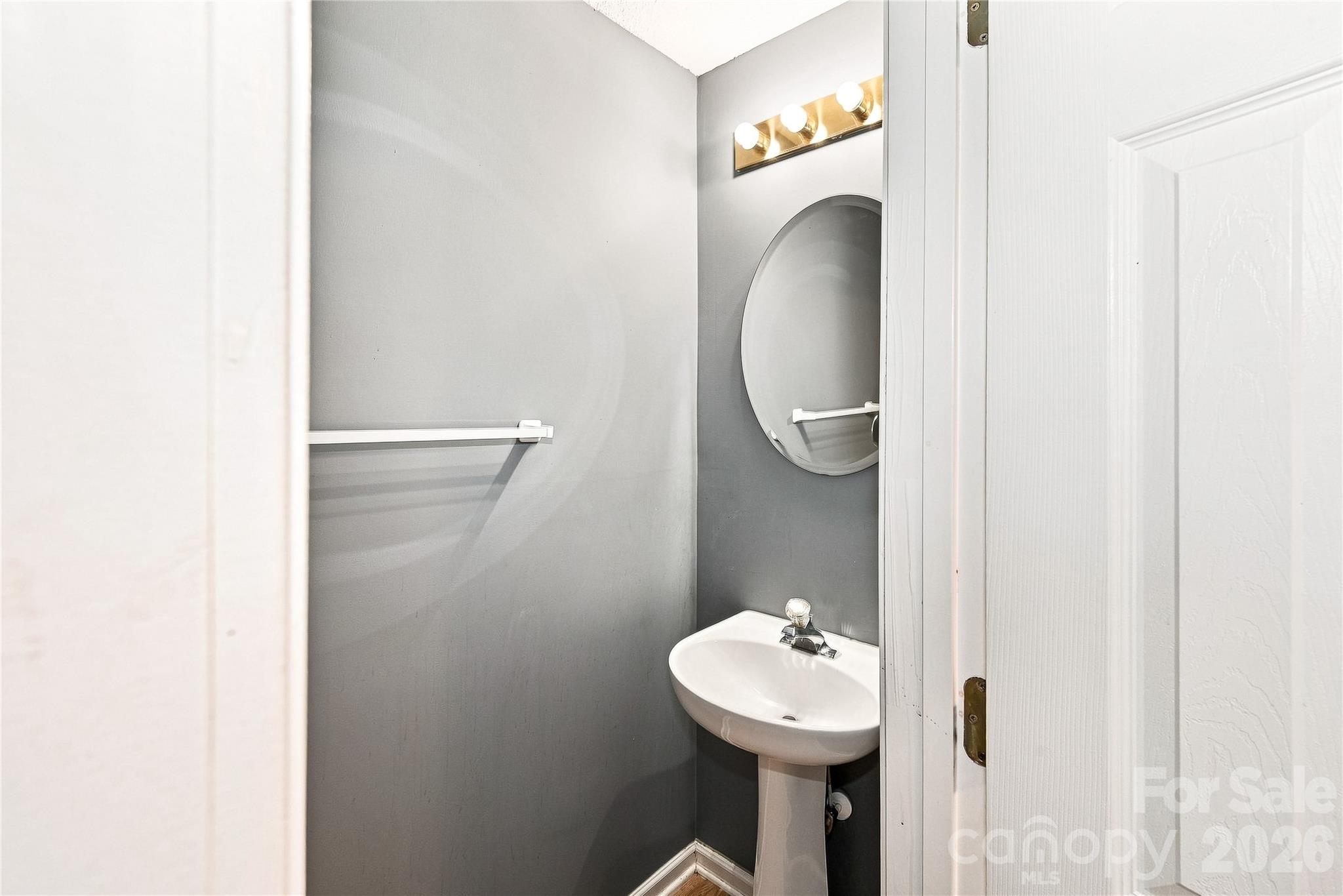 10728 Holly Ridge Boulevard Property Photo 4