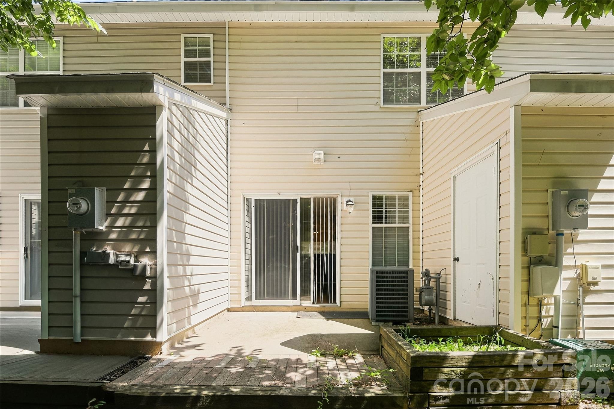 10728 Holly Ridge Boulevard Property Photo 6