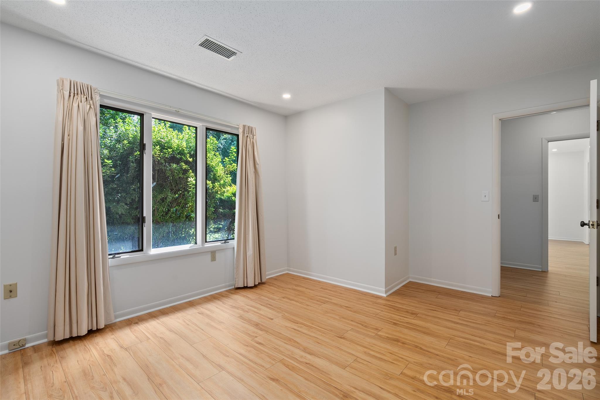 26 Lodge Lane Property Photo 20