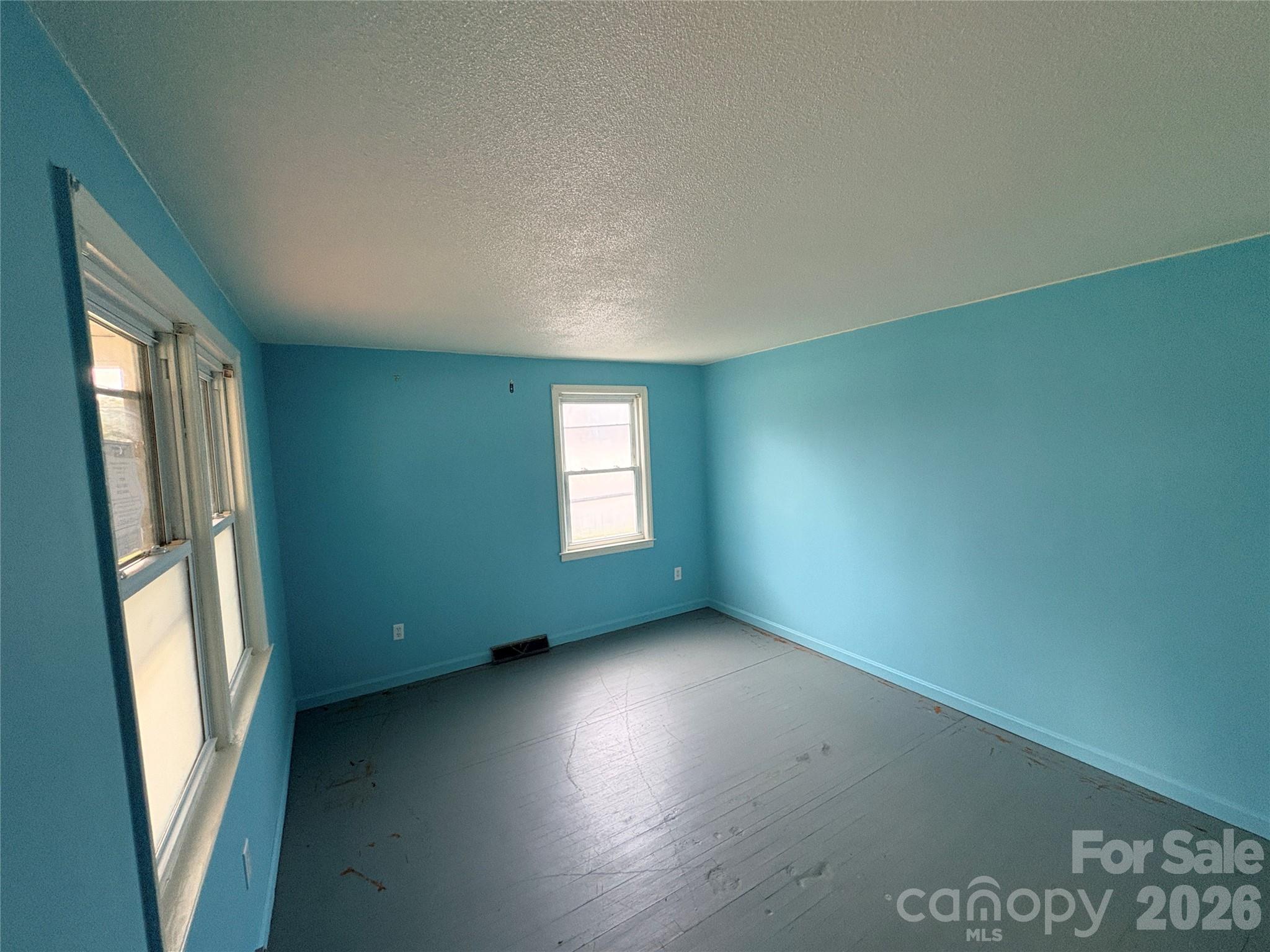 504 Brendale Drive Property Photo 4