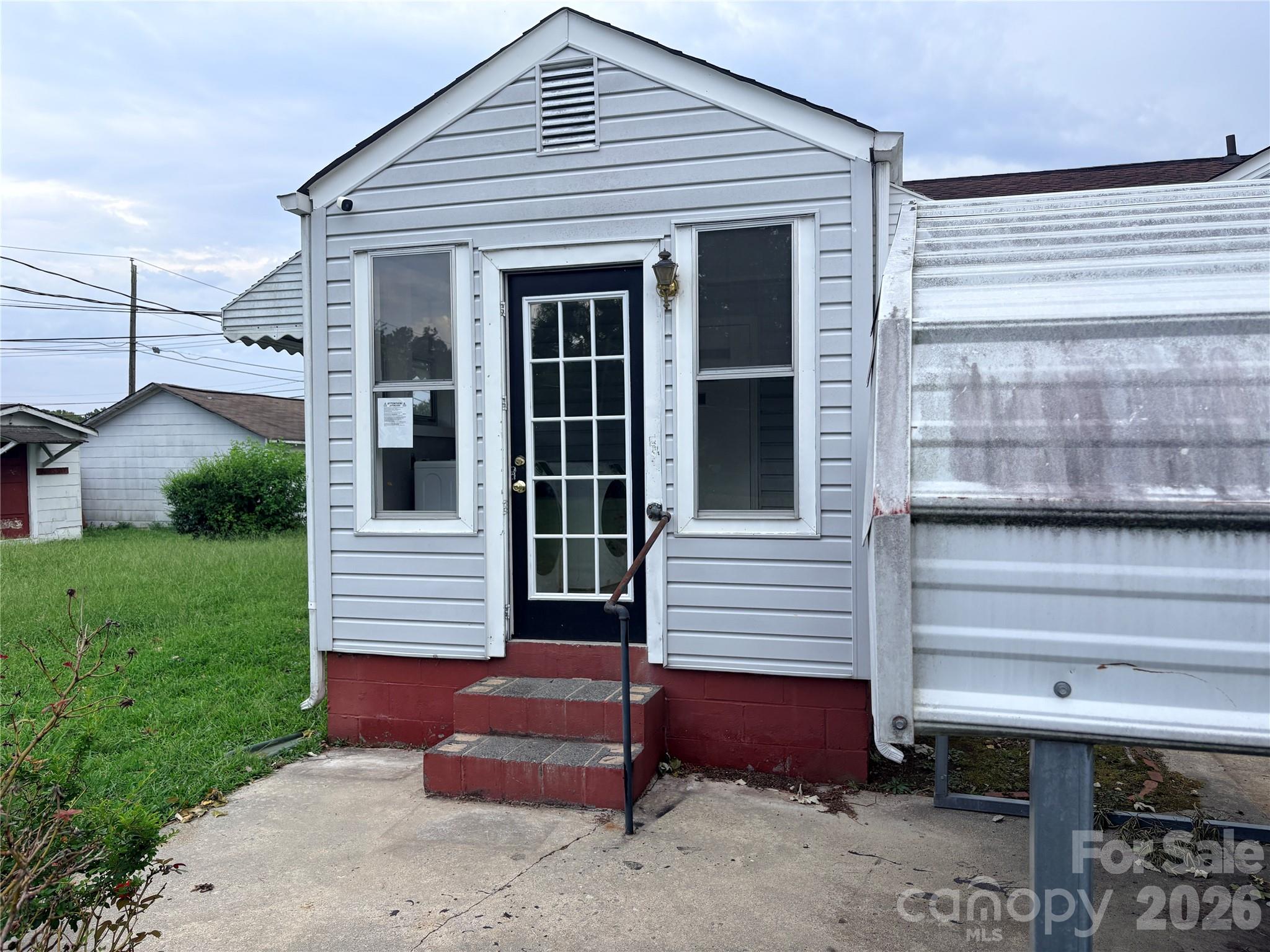 504 Brendale Drive Property Photo 14