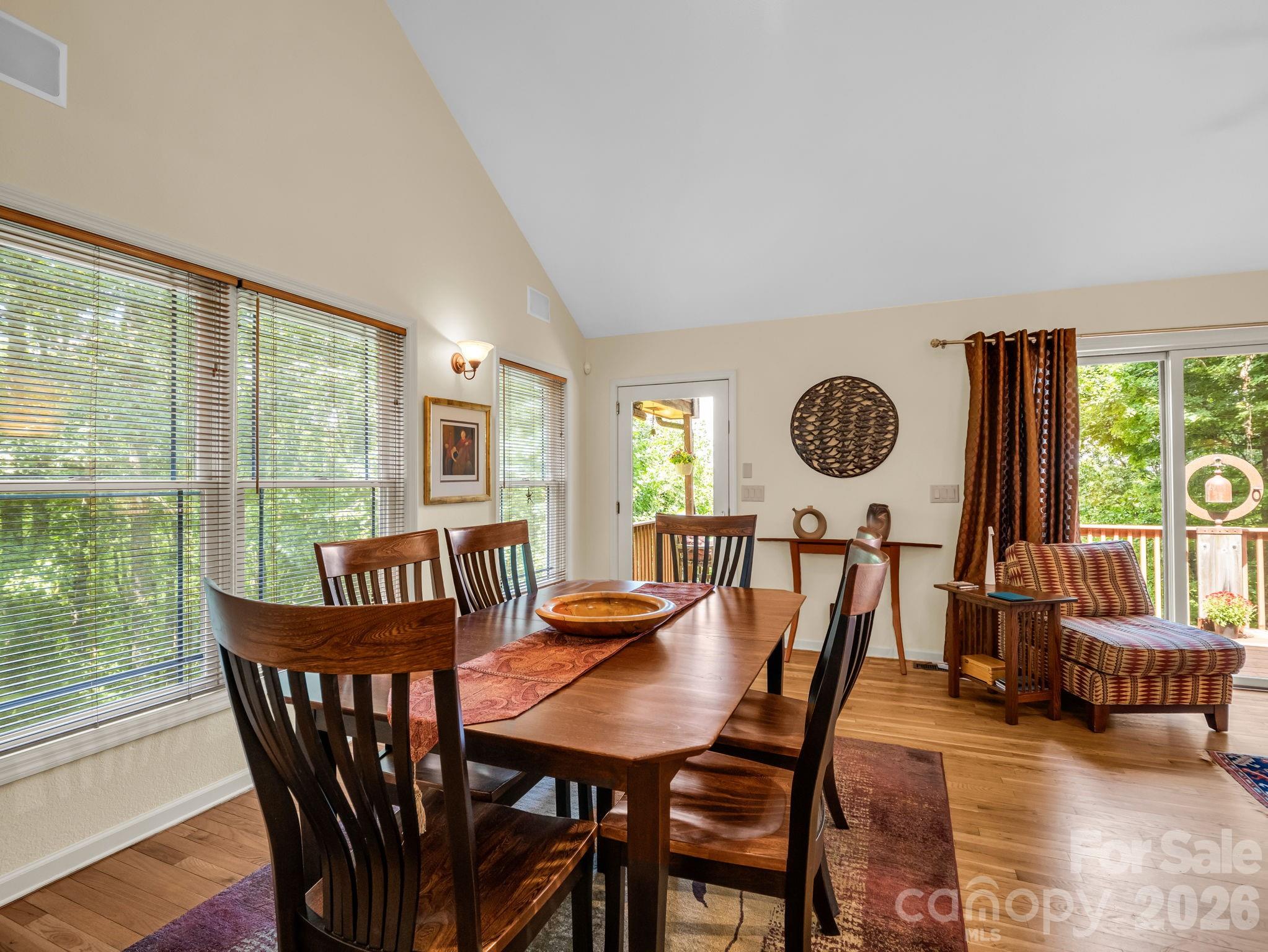 121 Mitchell View Drive Property Photo 14