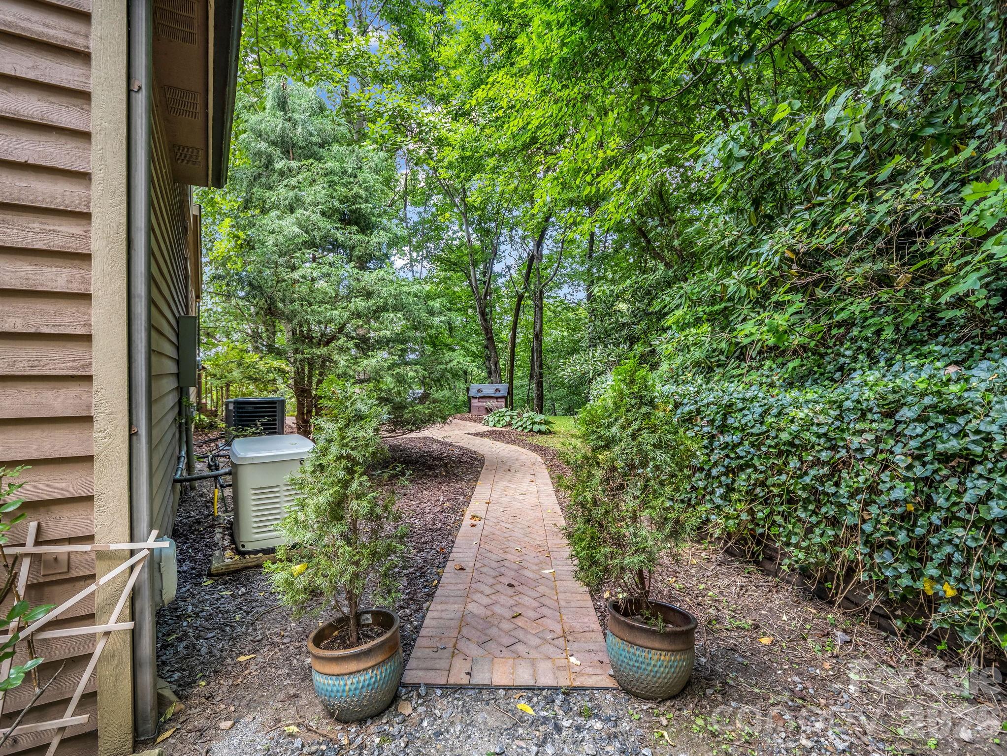 121 Mitchell View Drive Property Photo 35